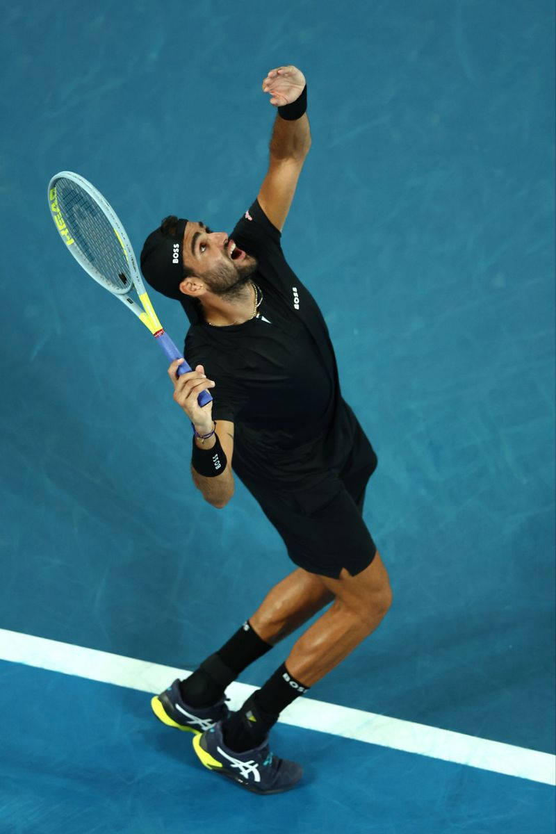 Matteo Berrettini, black gear, blue hard court, SD Phone Wallpaper