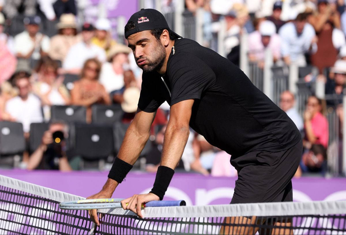 Matteo Berrettini, net, racket, SD Desktop Wallpaper