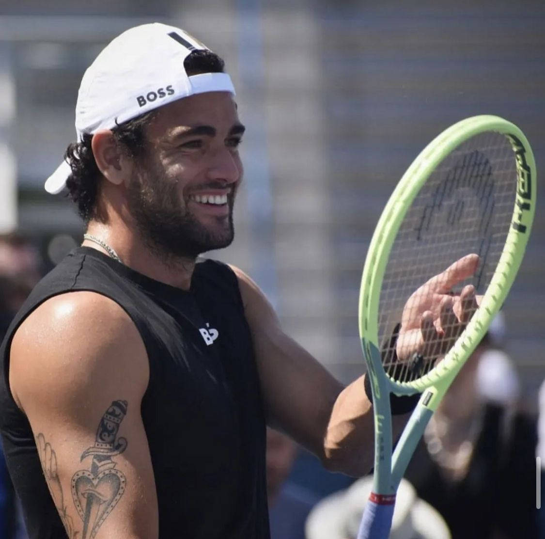 Matteo Berrettini, white cap, black sleeveless shirt, SD Desktop Wallpaper