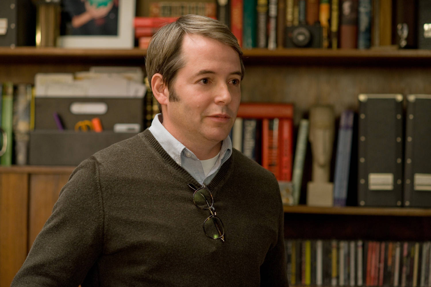 Matthew Broderick, brown sweater, glasses, HD Desktop Wallpaper