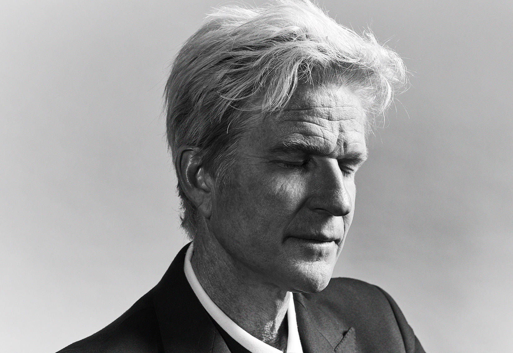 Matthew Modine, greyscale portrait, silver hair, HD Desktop Wallpaper