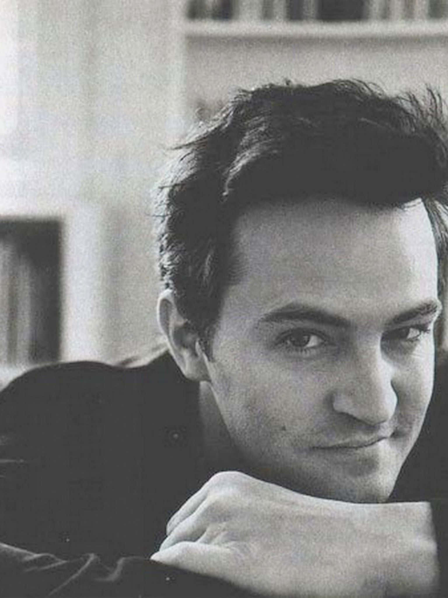 Matthew Perry, black and white portrait, tousled hair, Full HD Phone Wallpaper