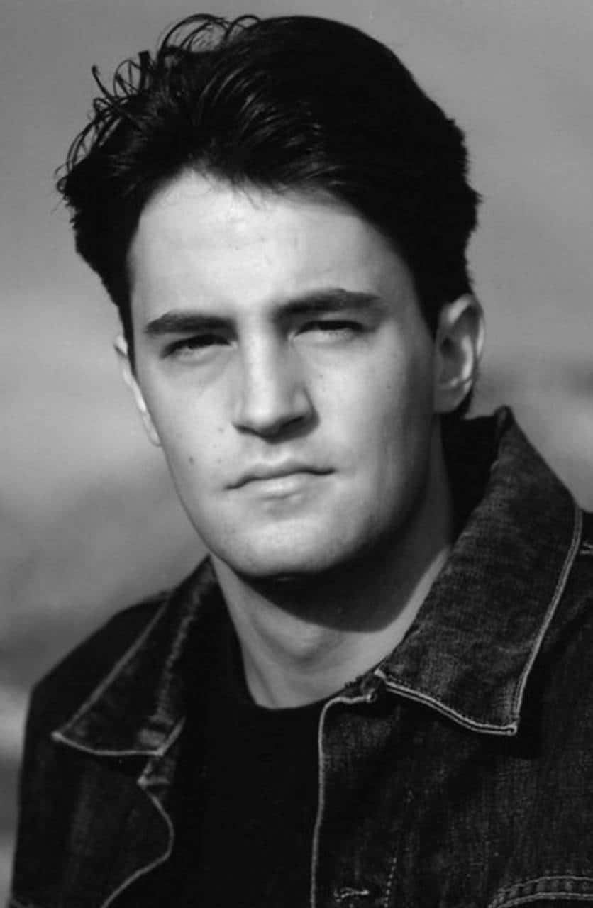 Matthew Perry, denim jacket, black and white portrait, HD Phone Wallpaper