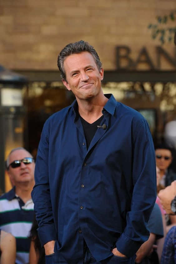 Matthew Perry, 2018 Screen Actors Guild Awards, navy shirt, SD Phone Wallpaper