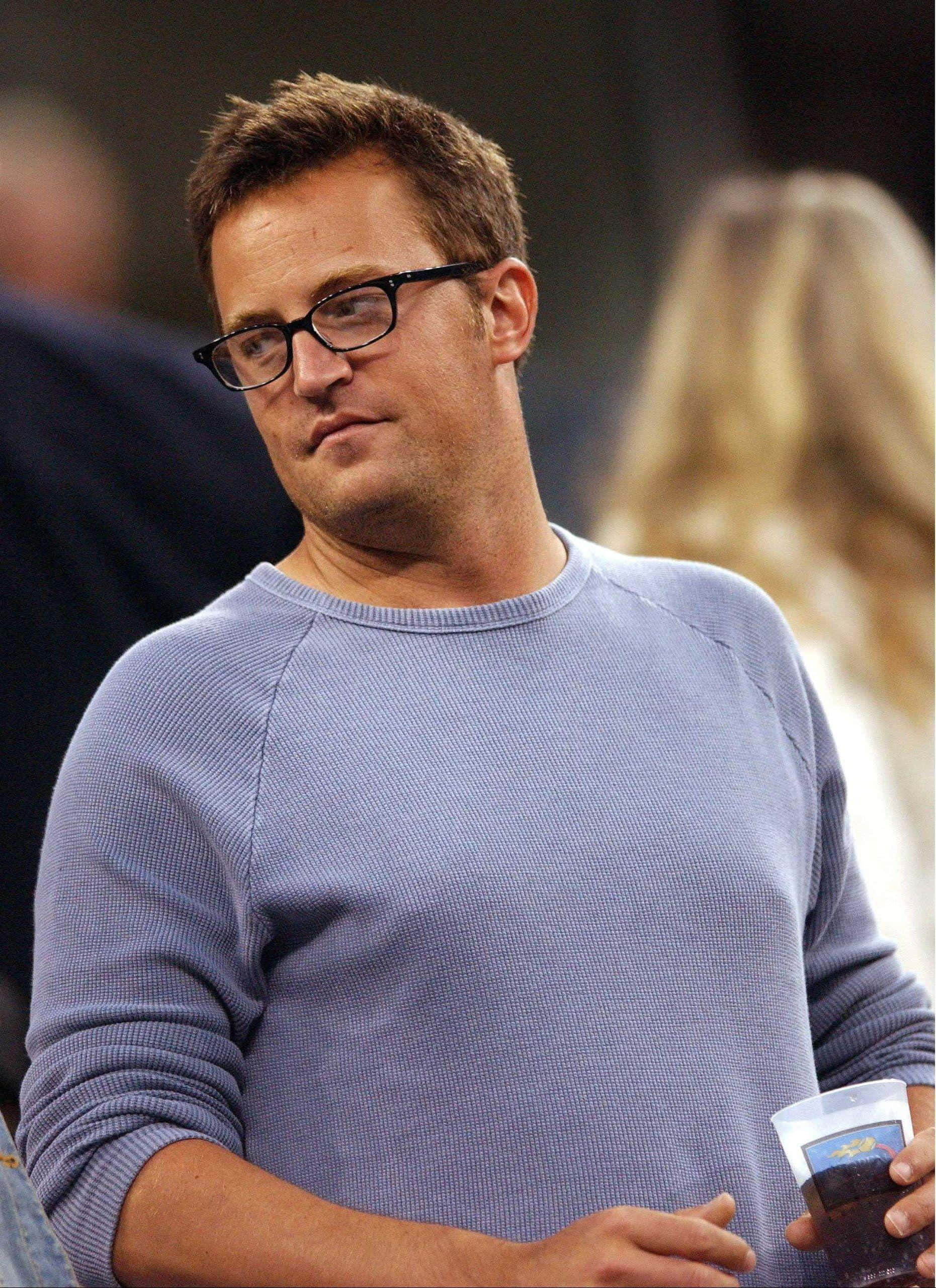 Matthew Perry, blue sweater, glasses, 2K Phone Wallpaper
