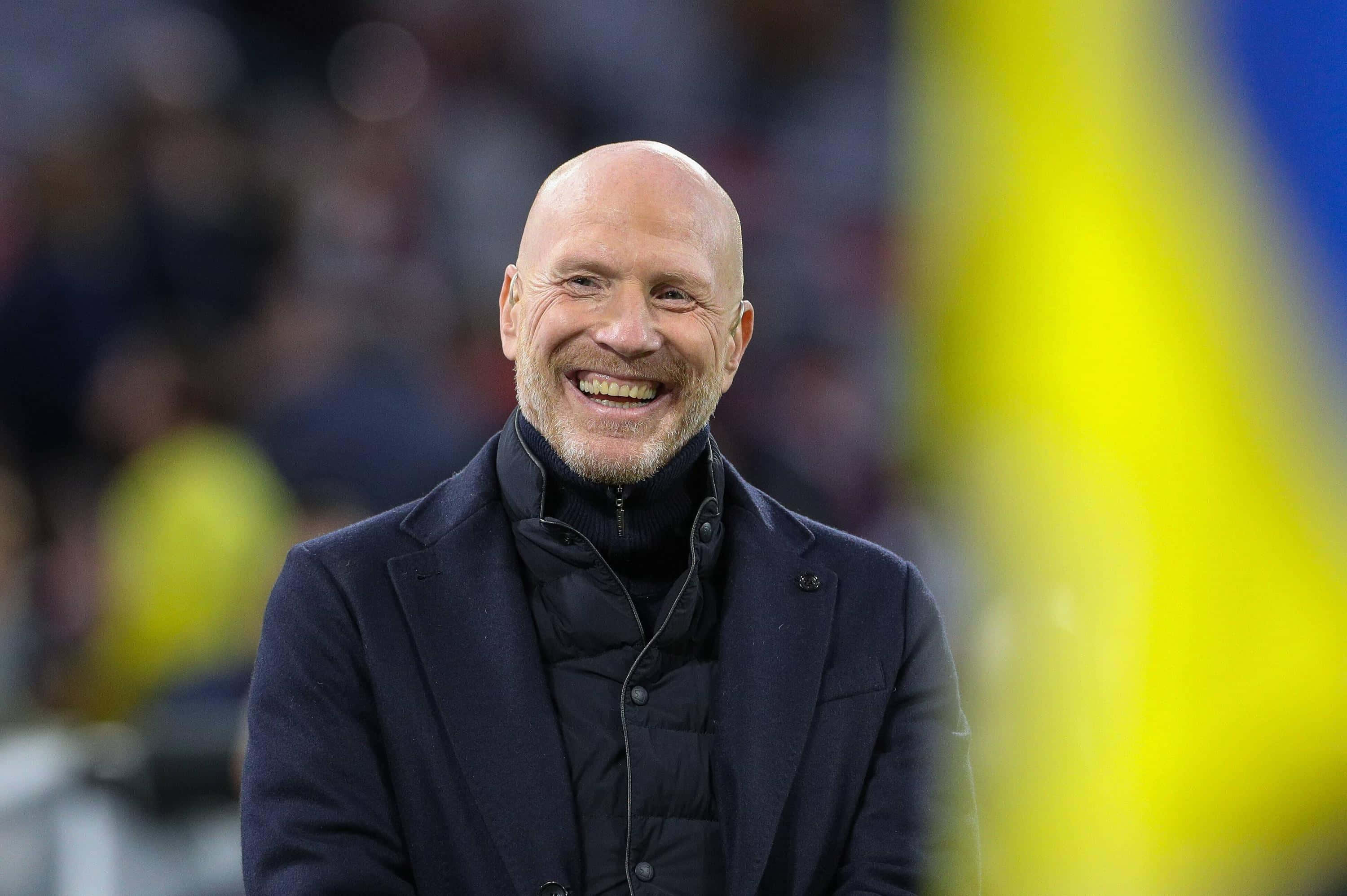 Matthias Sammer, blue blazer, stadium, 2K Desktop Wallpaper
