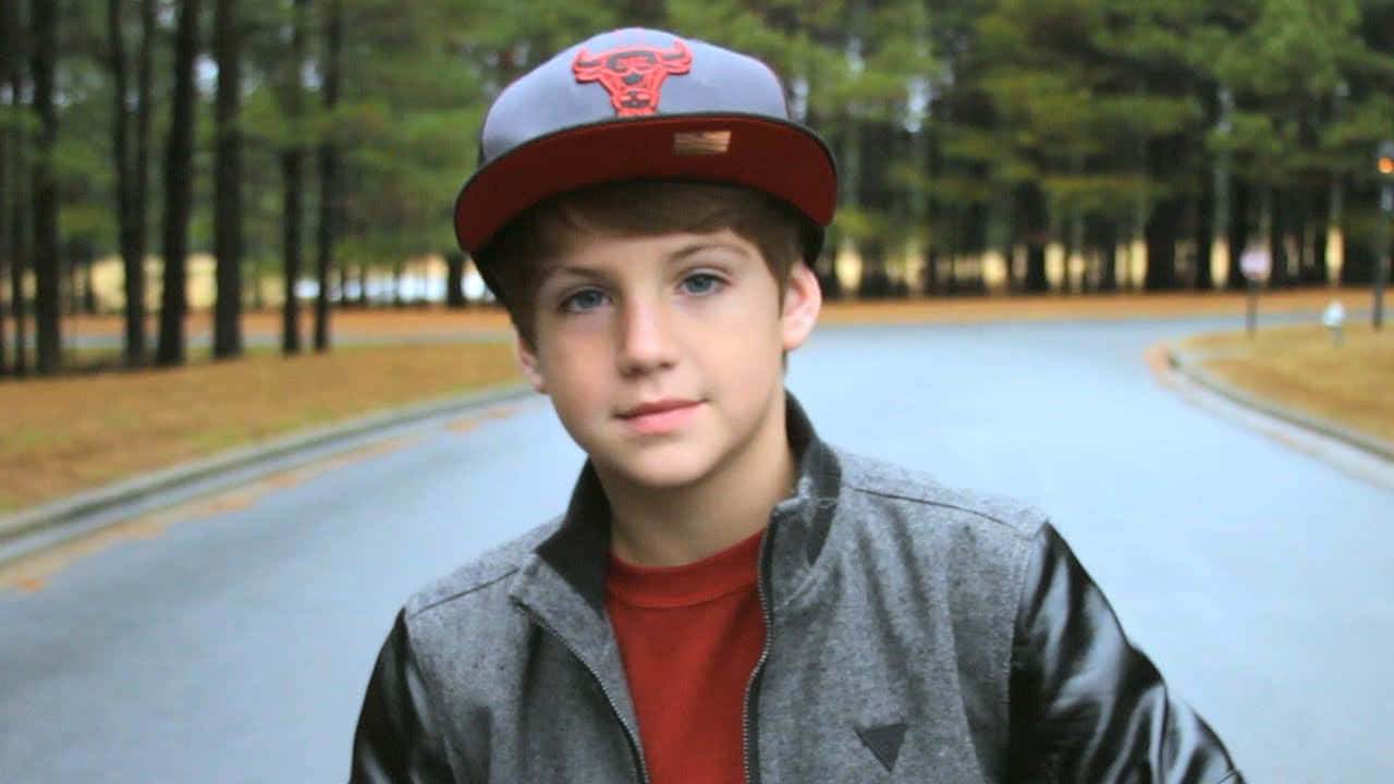 Matty B, grey and red cap, grey and red jacket, HD Desktop Wallpaper