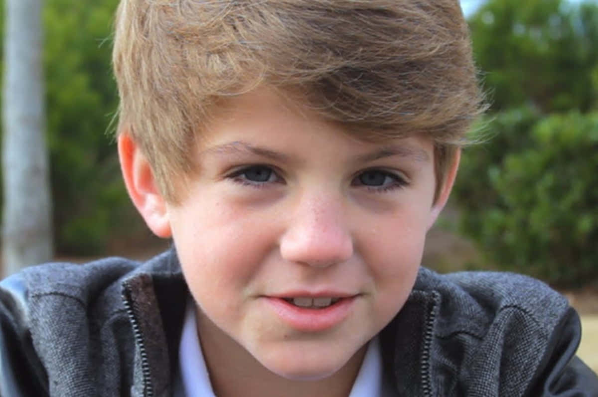 Matty B, stage, close-up portrait, SD Desktop Wallpaper