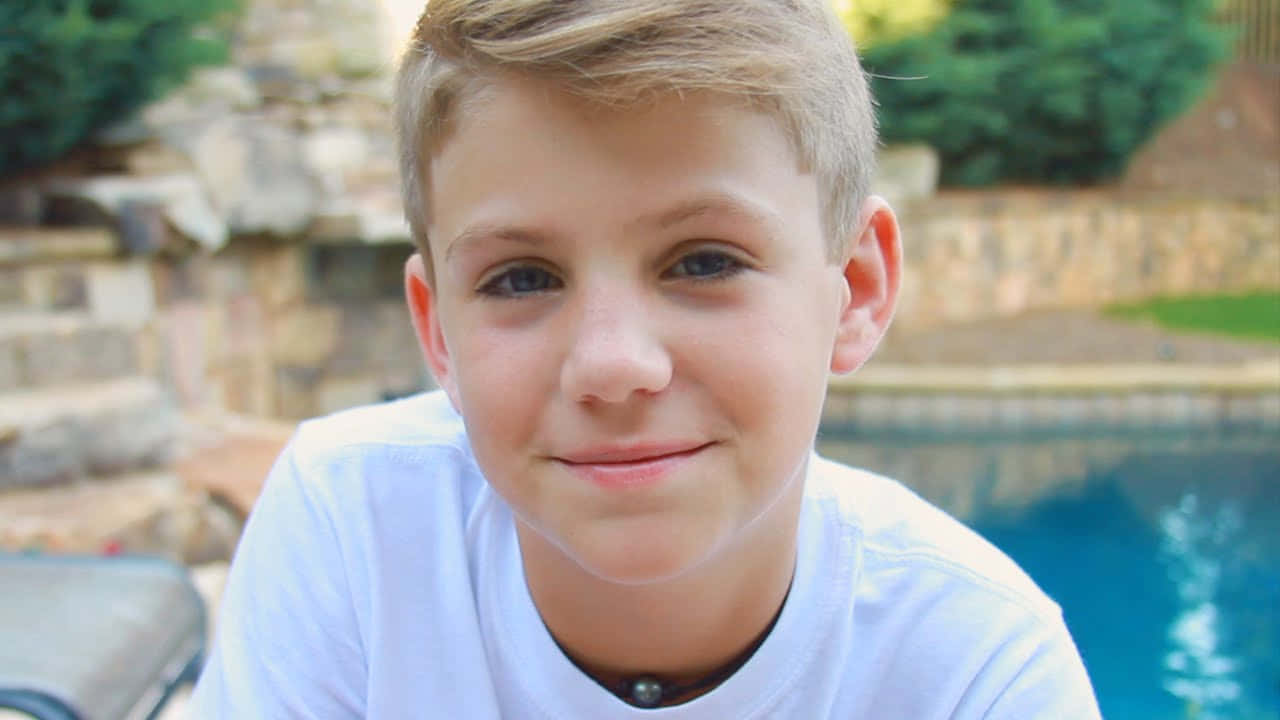 Matty B, swimming pool, blue swimming pool, HD Desktop Wallpaper