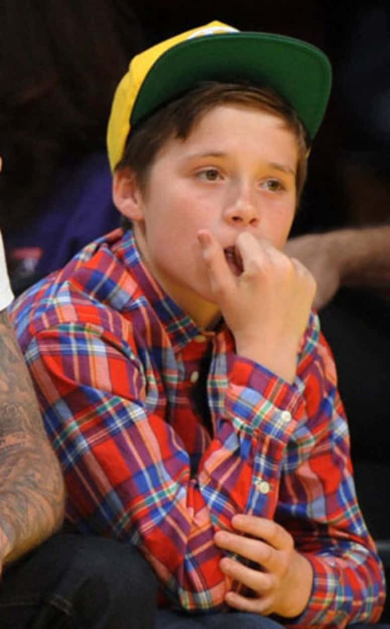 Matty B, red plaid shirt, green yellow cap, SD Phone Wallpaper