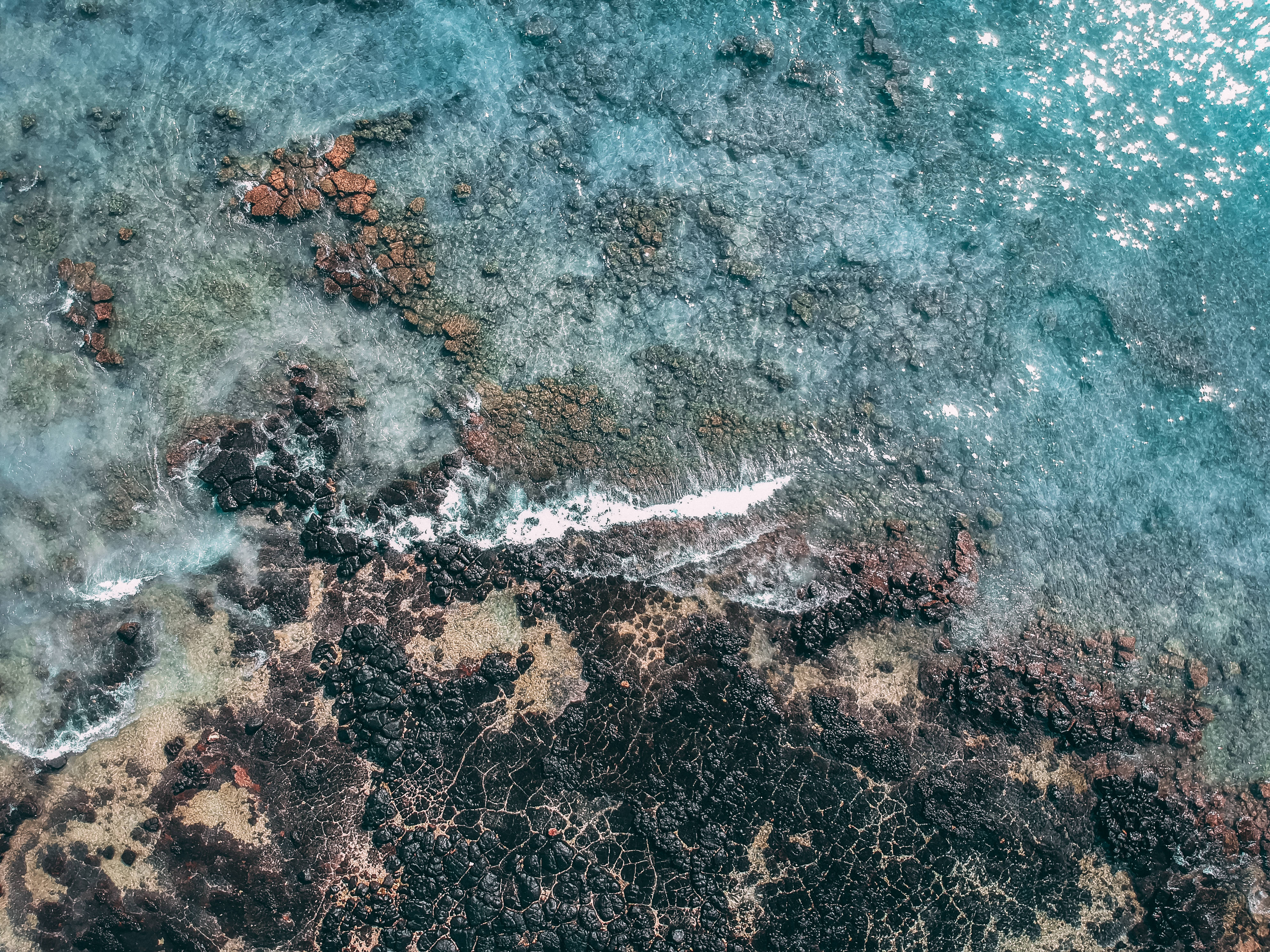 Mauritius, turquoise ocean, rugged dark volcanic rocks, 4K Desktop Wallpaper