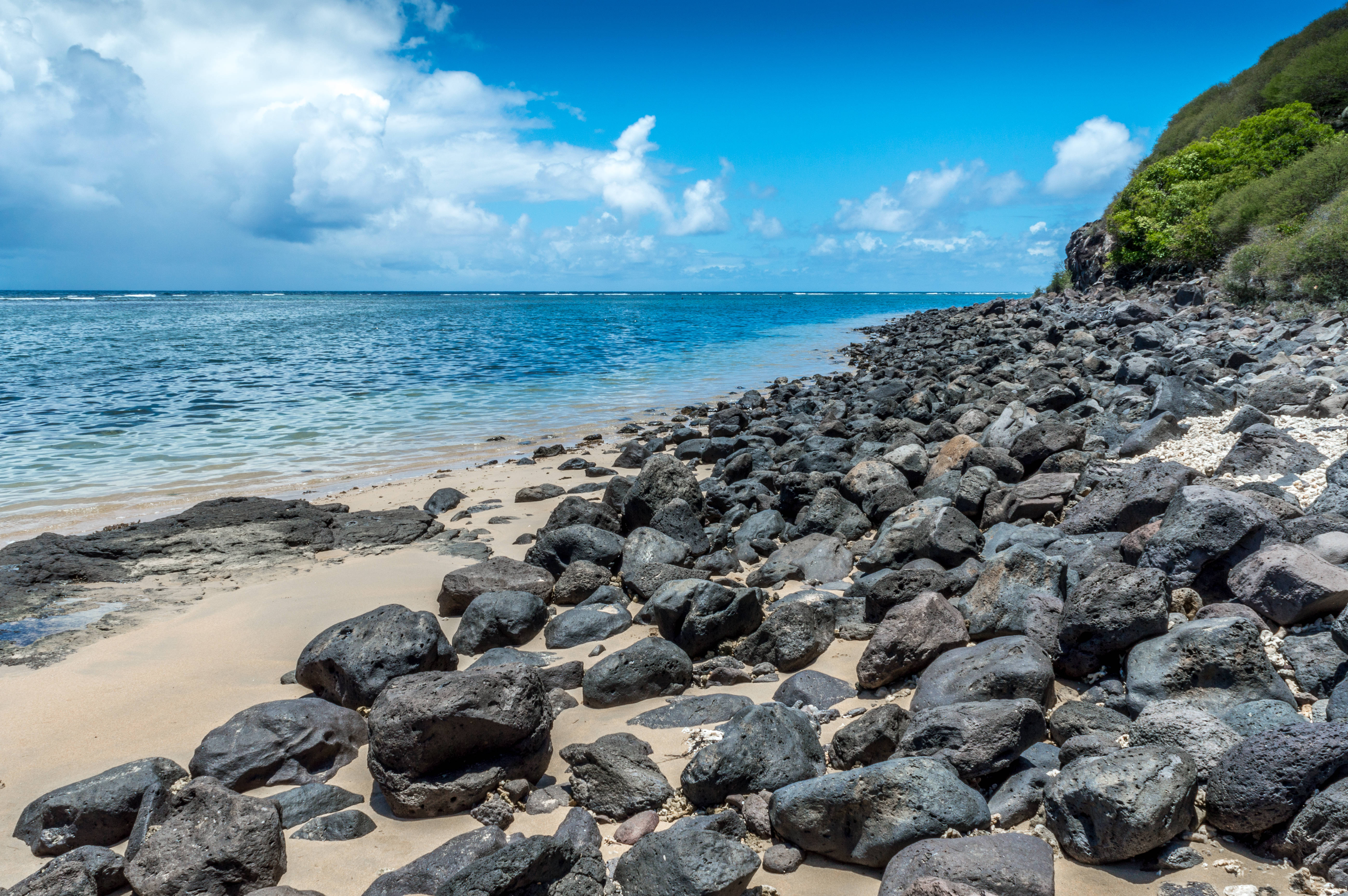 Mauritius, rocky beach, dark volcanic stones, 5K Desktop Wallpaper