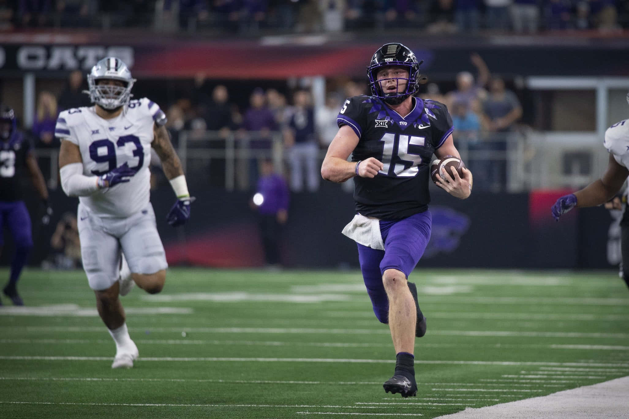 Max Duggan, quarterback run, purple and black, Full HD Desktop Wallpaper