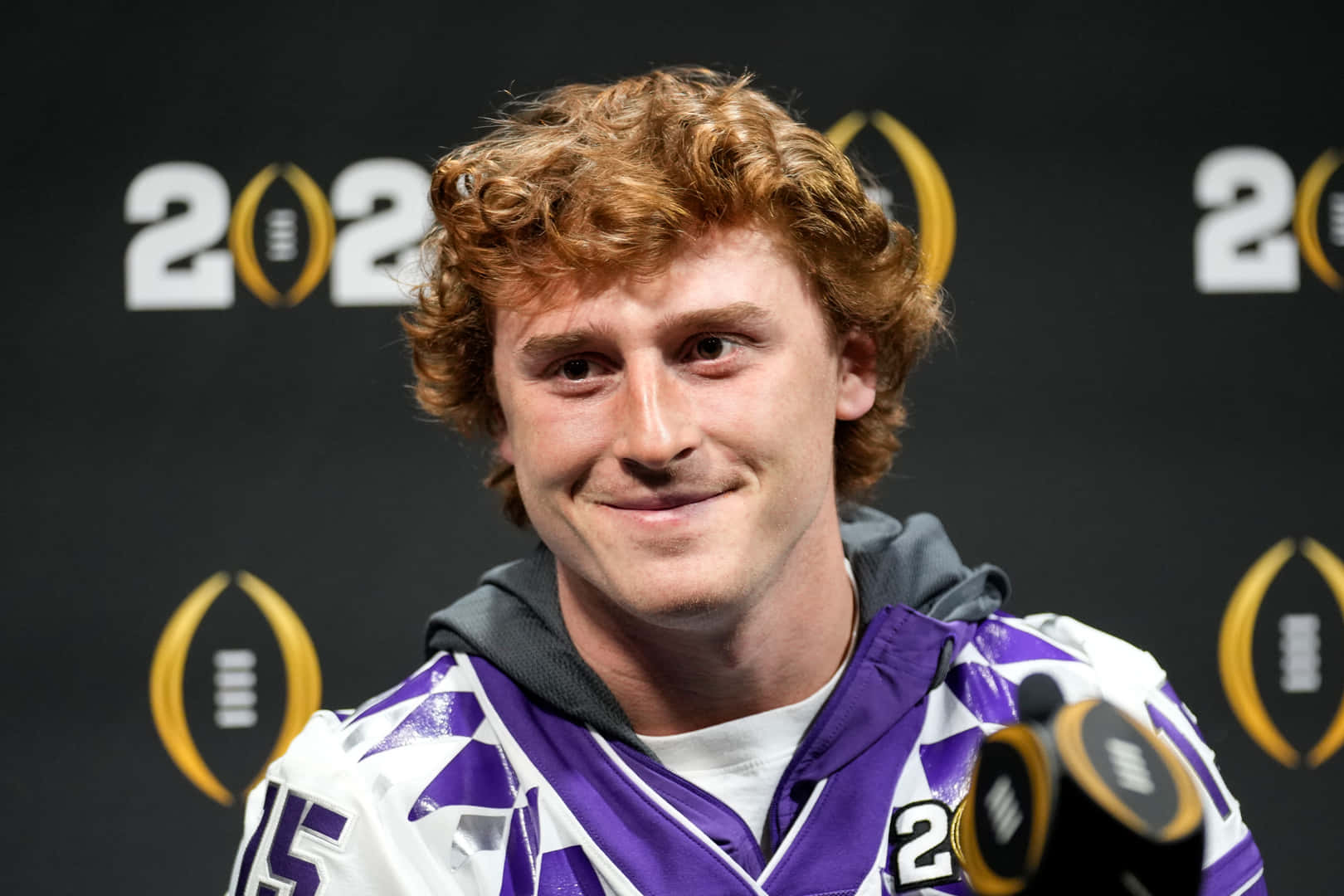 Max Duggan, curly red hair, purple and white jersey, HD Desktop Wallpaper