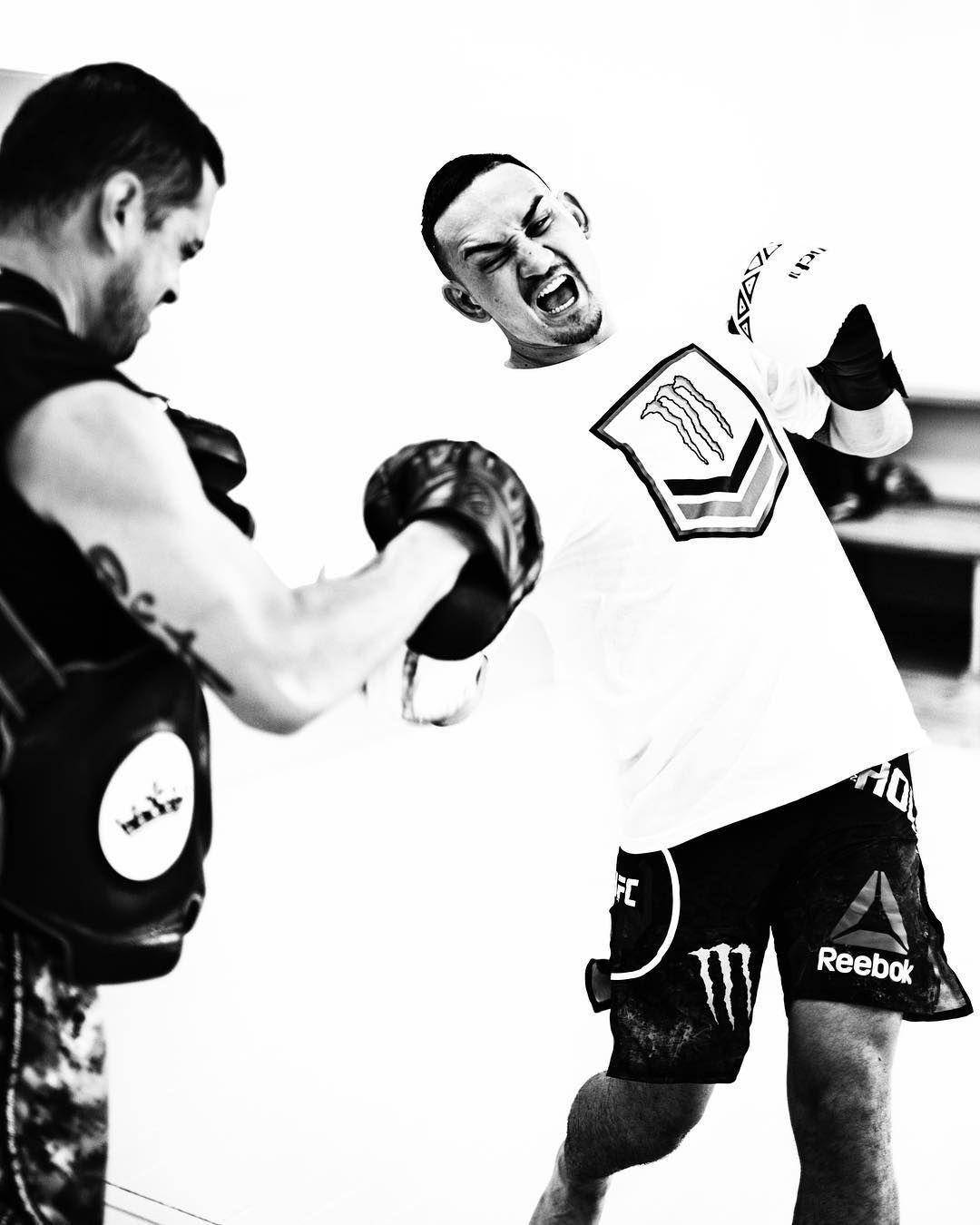 Max Holloway, black and white, training session, HD Phone Wallpaper