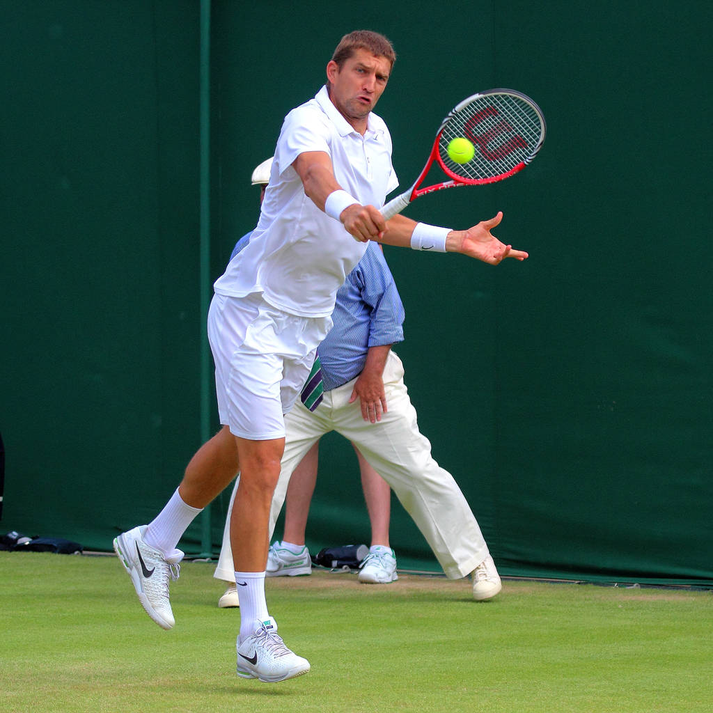 Max Mirnyi, red racket, bright yellow ball, SD Desktop Wallpaper