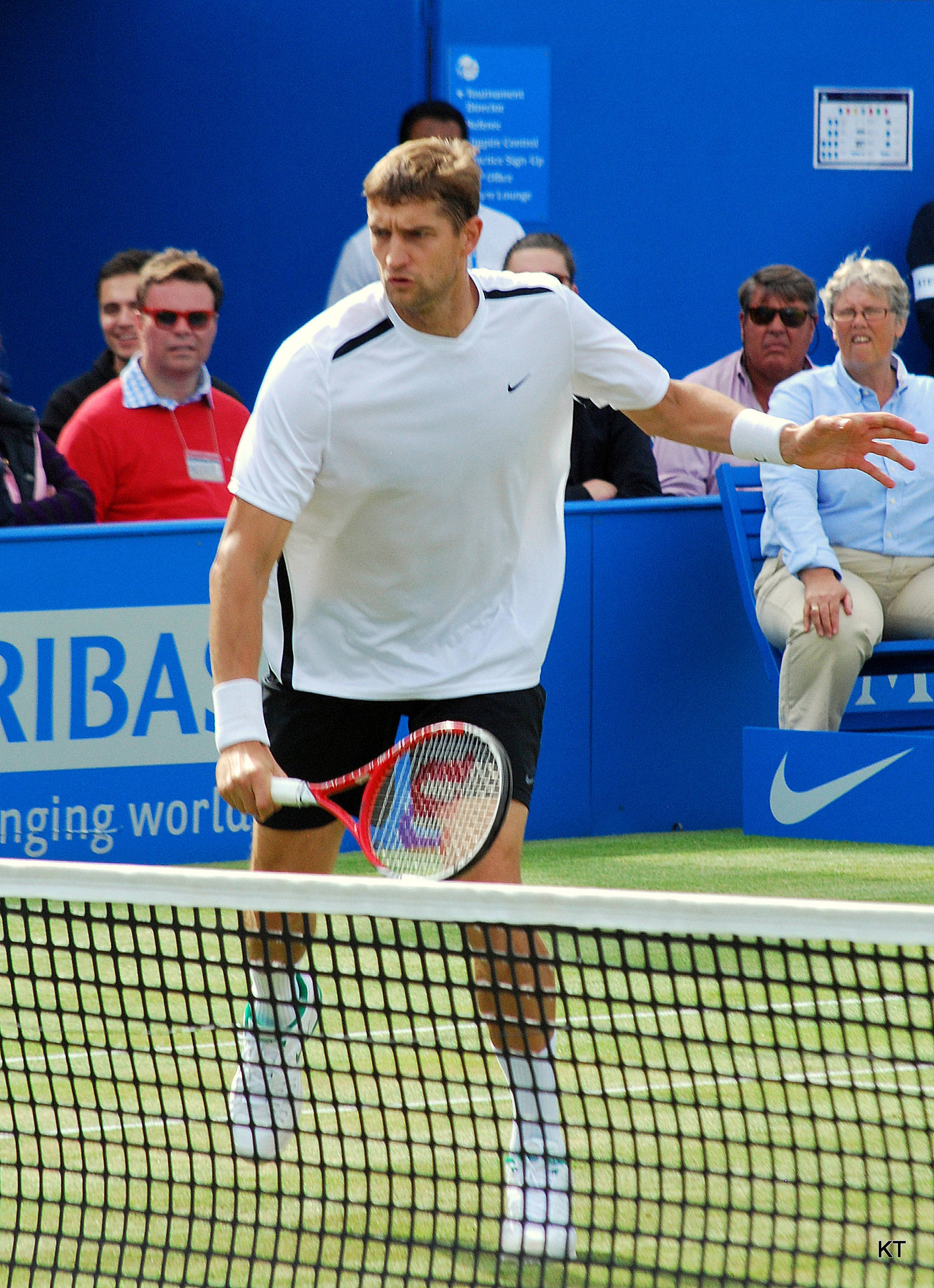 Max Mirnyi, white shirt, black shorts, Full HD Phone Wallpaper