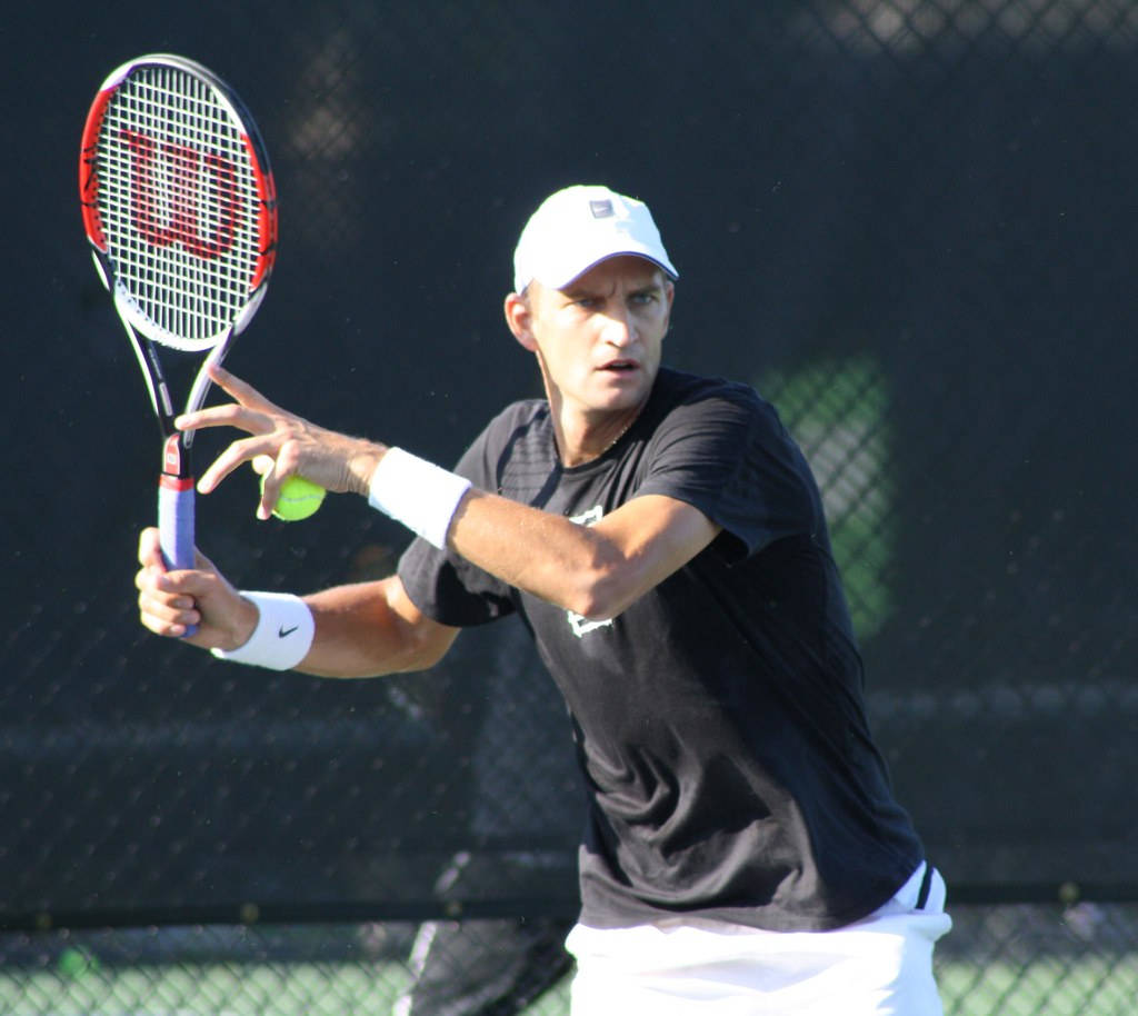 Max Mirnyi, bright green ball, red and white racket, SD Desktop Wallpaper