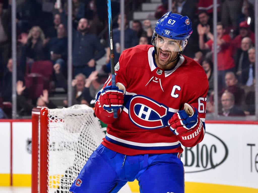 Max Pacioretty, red and blue uniform, goal, SD Desktop Wallpaper