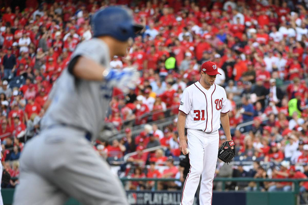Max Scherzer, number 31, white uniform, SD Desktop Wallpaper