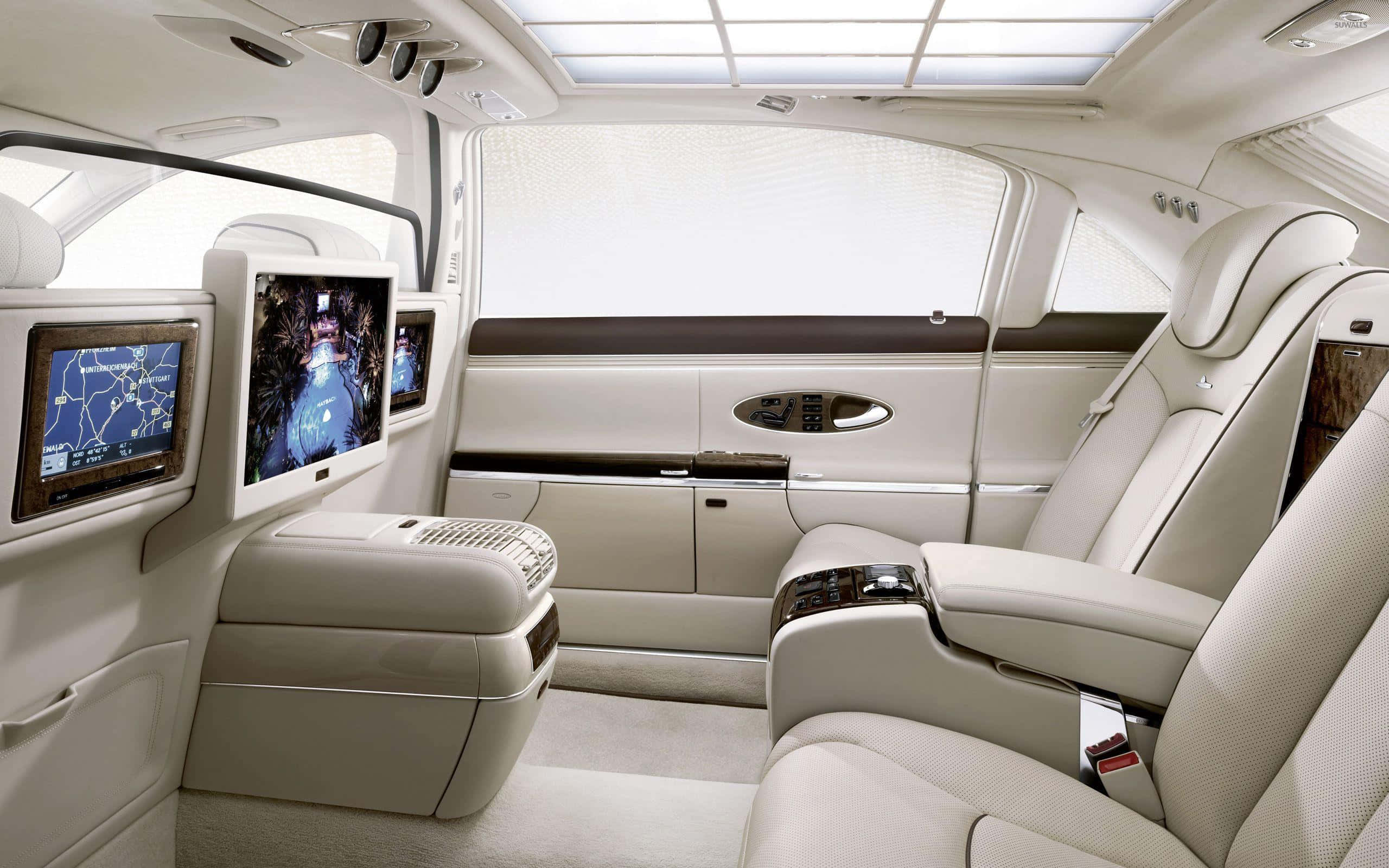 Maybach 57, cream leather, reclining seats, 2K Desktop Wallpaper