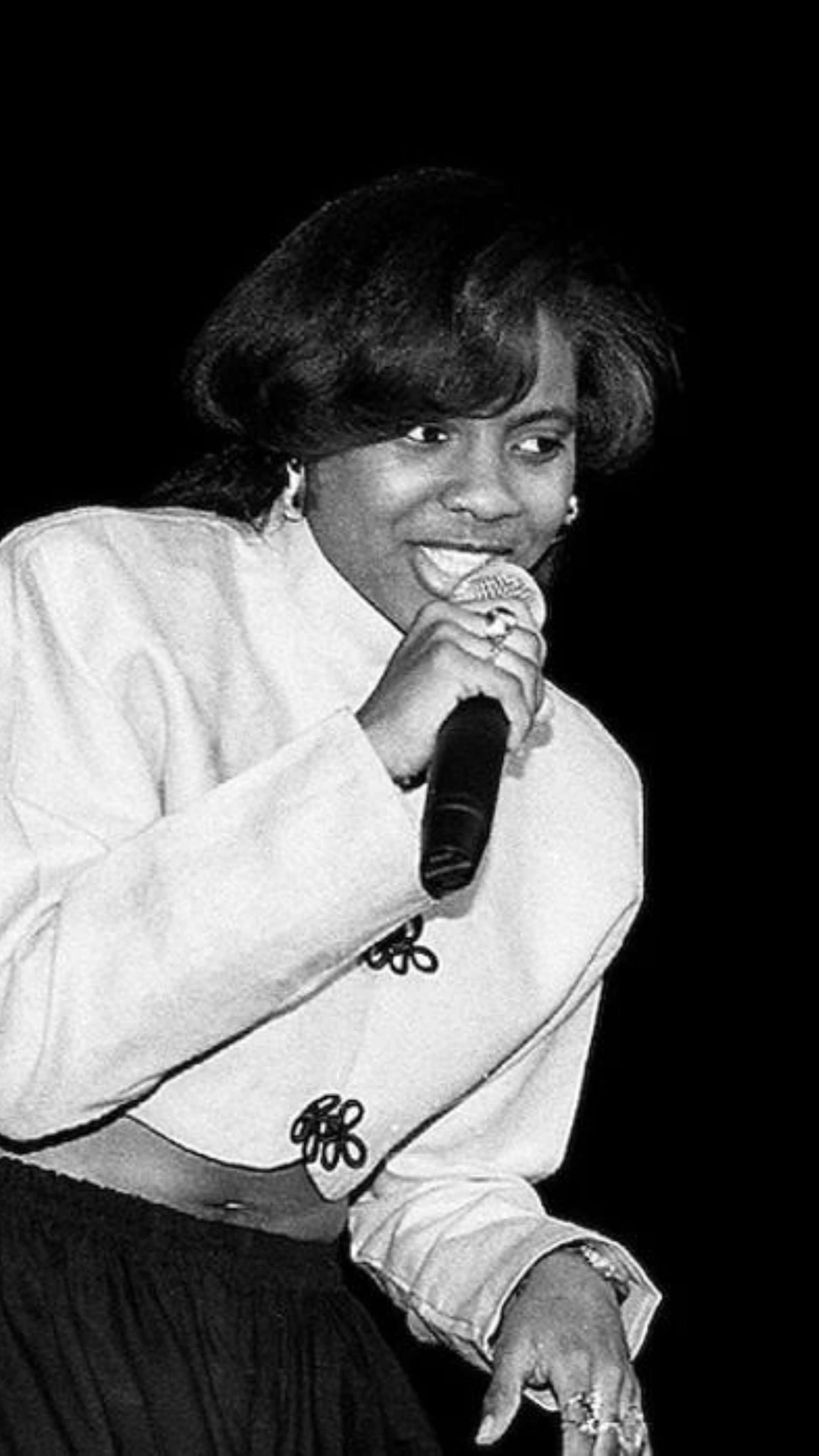 Mc Lyte, performing on stage, black and white, 4K Phone Wallpaper