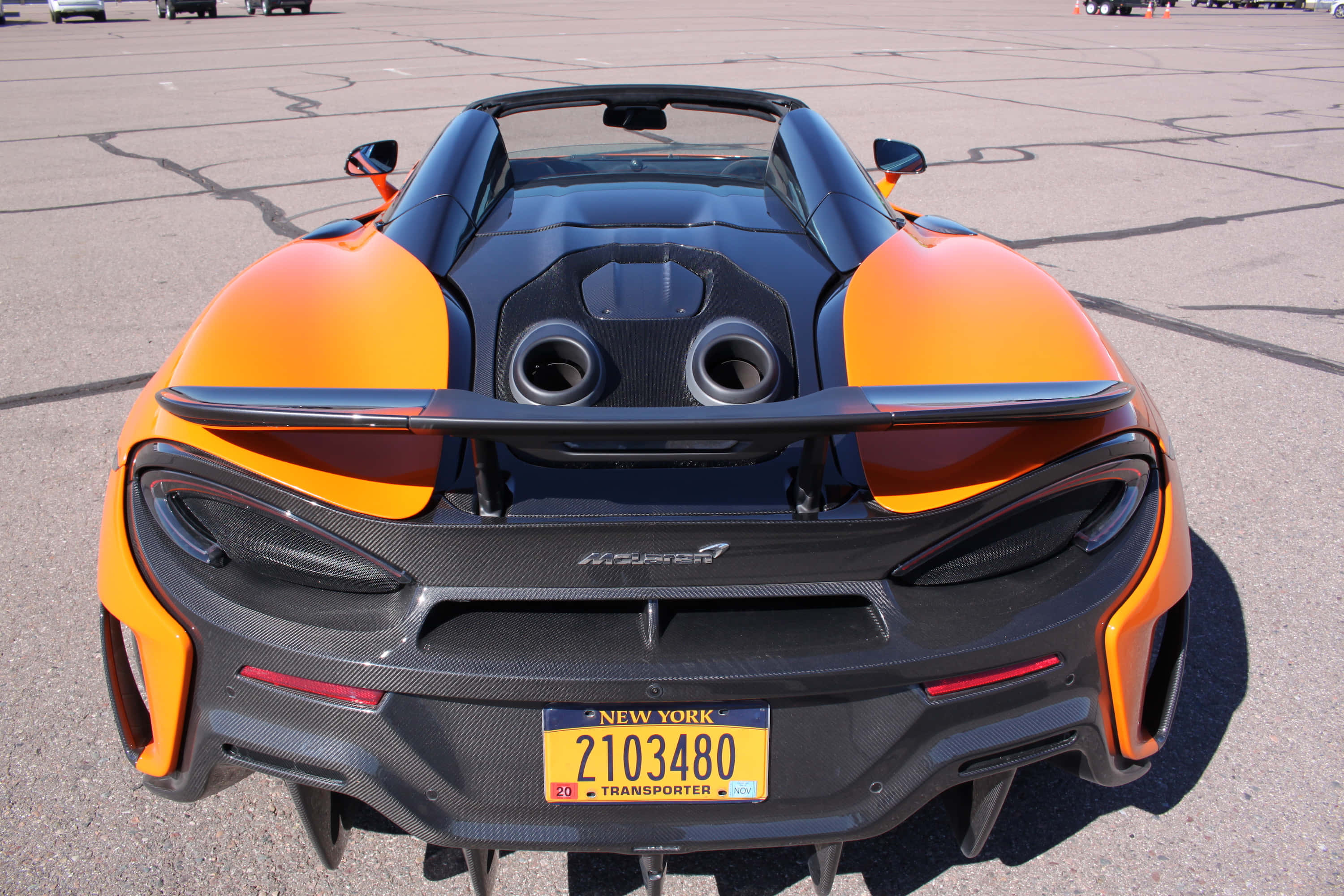 McLaren 600LT Spider, vibrant orange, black, 2K Desktop Wallpaper