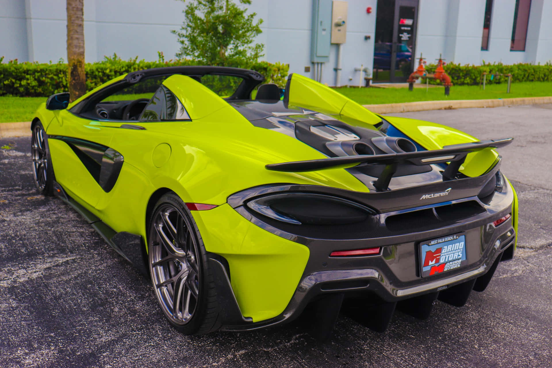 McLaren 600LT Spider, lime green, black roof, Full HD Desktop Wallpaper