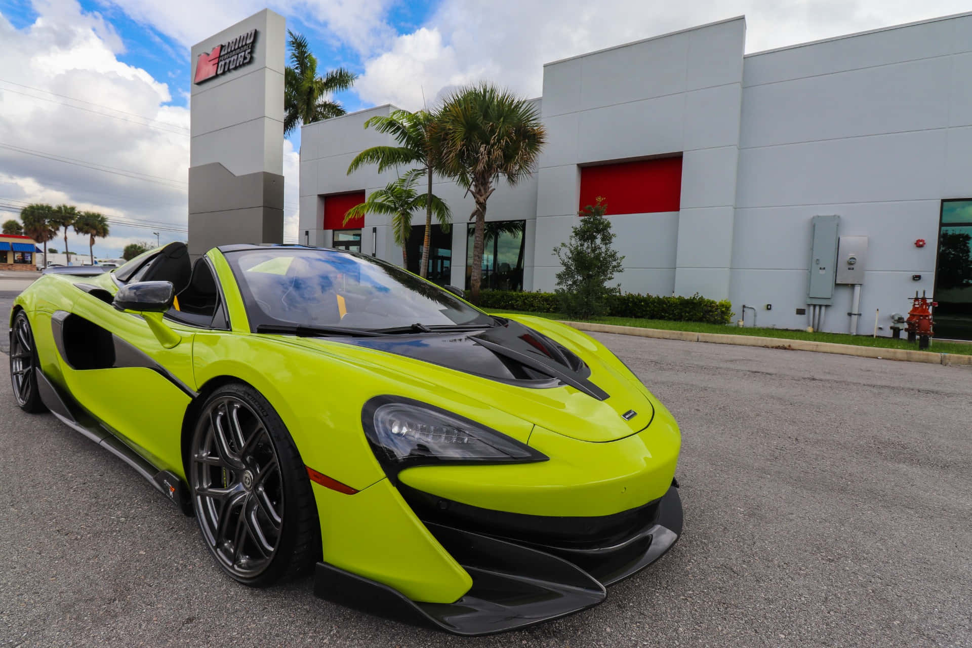 McLaren 600LT Spider, lime green, modern dealership, Full HD Desktop Wallpaper