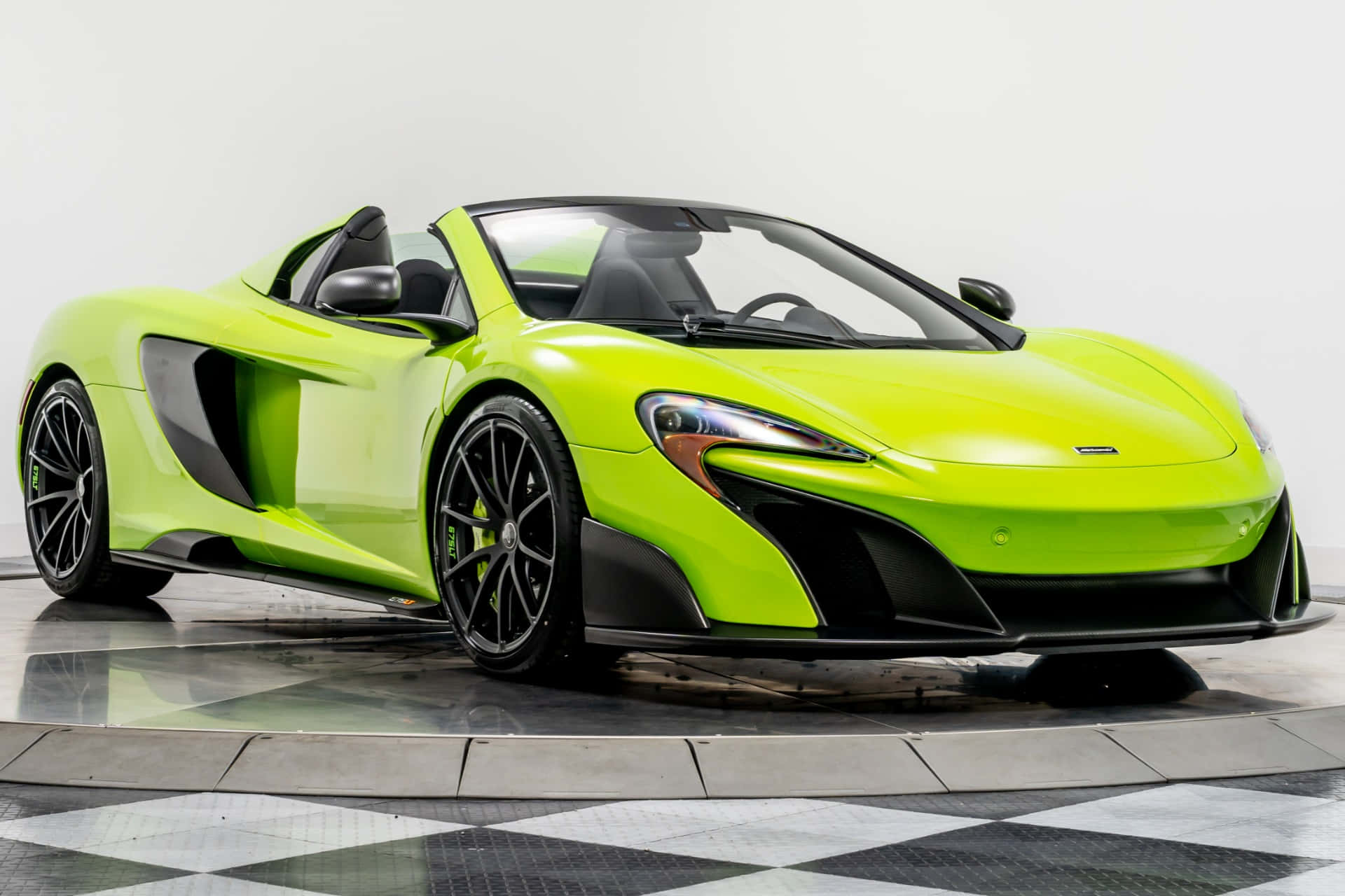 McLaren 675LT Spider, lime green, black accents, Full HD Desktop Wallpaper