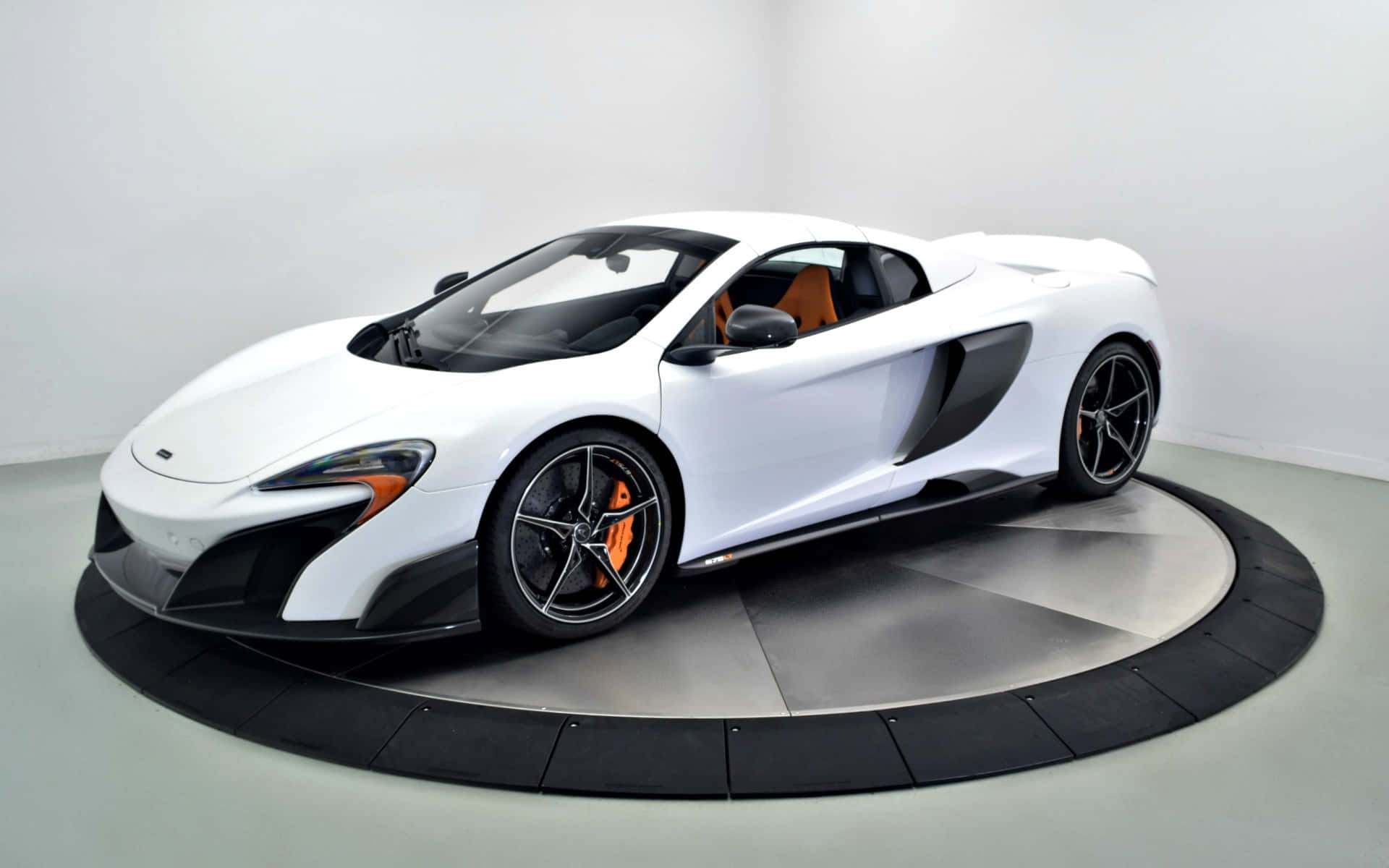 McLaren 675LT Spider, white, orange accents, Full HD Desktop Wallpaper