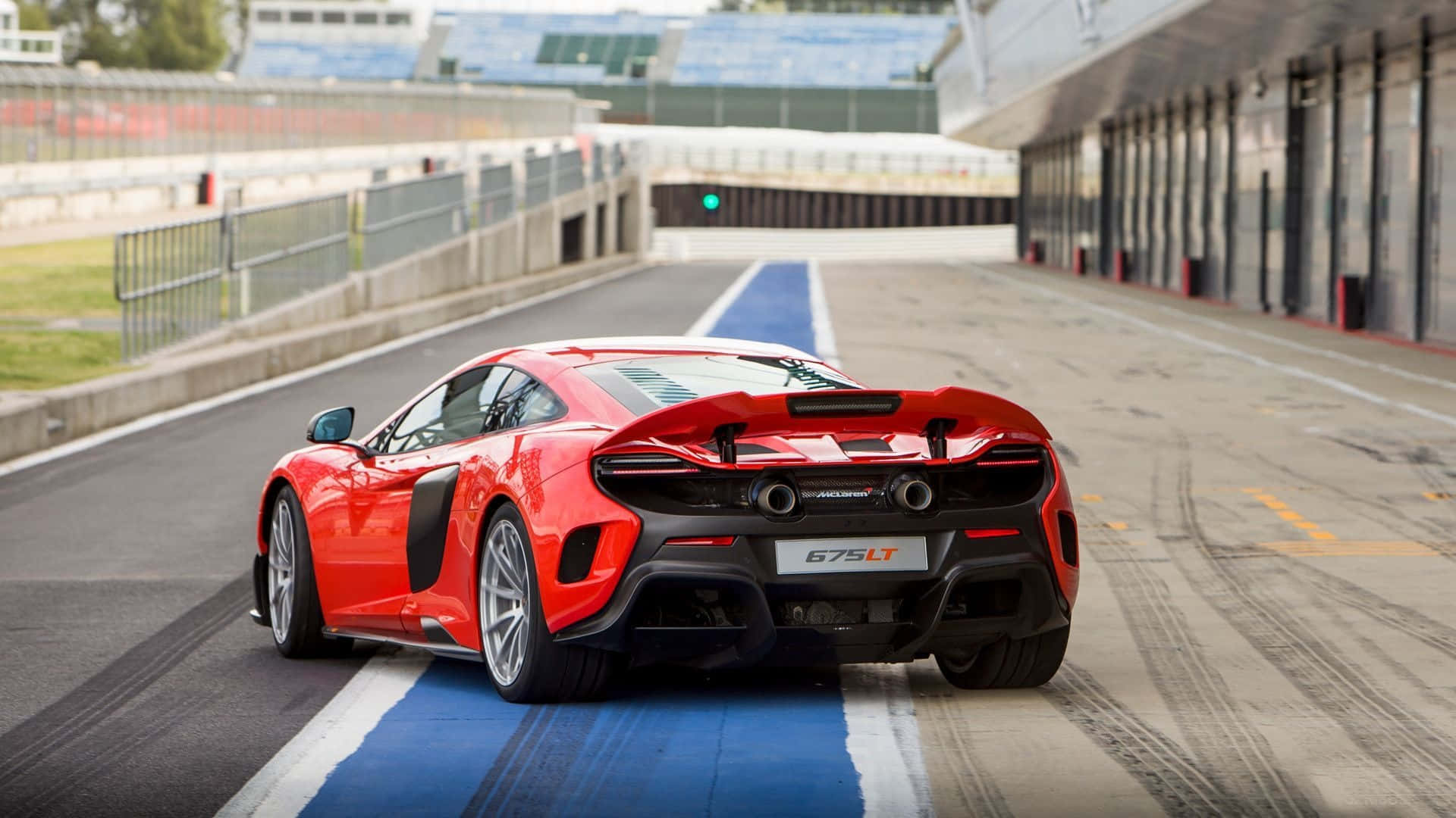 McLaren 675LT, vibrant red, racetrack, Full HD Desktop Wallpaper