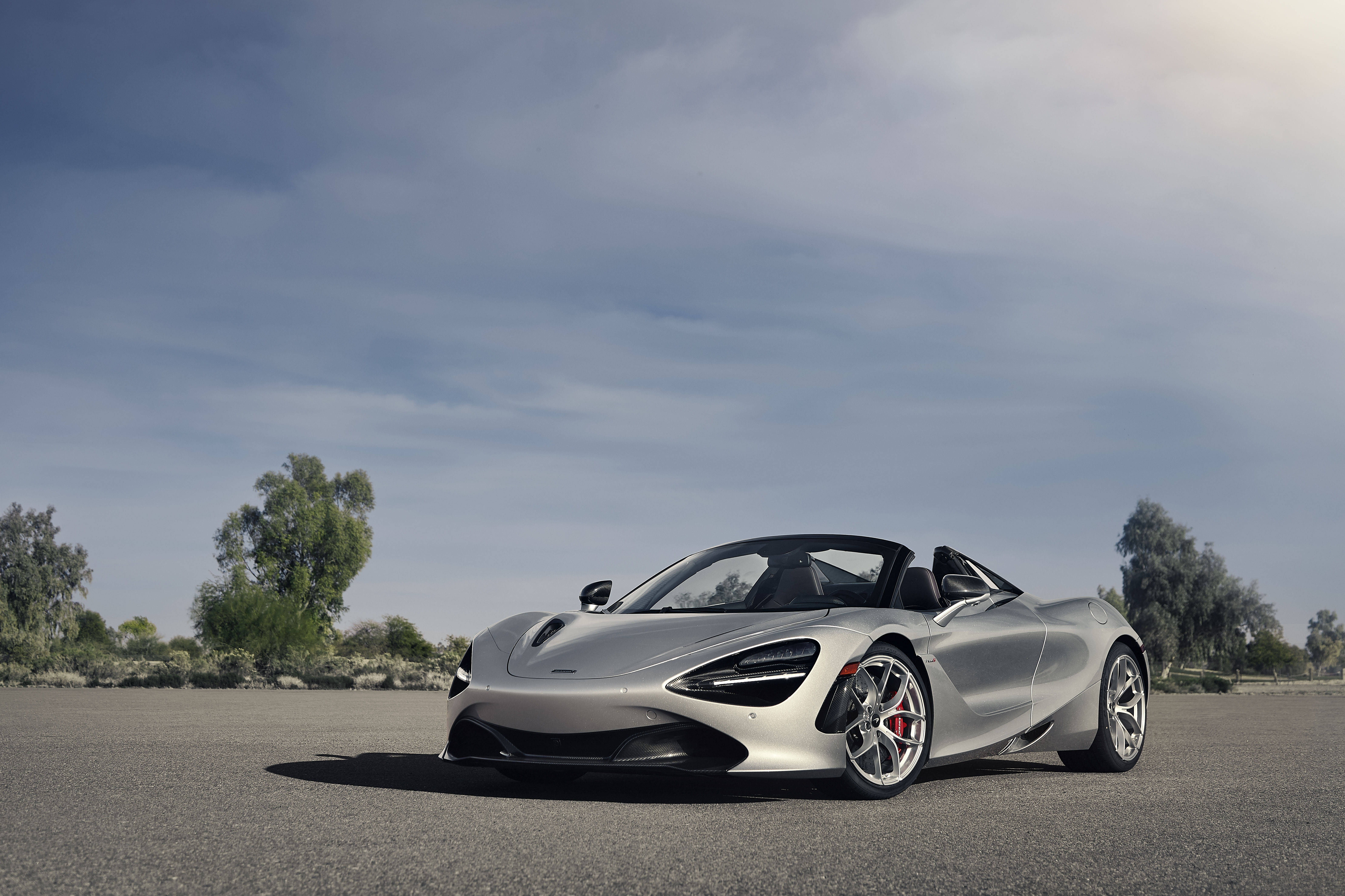 McLaren 720S, Silver, Spider, 5K Desktop Wallpaper