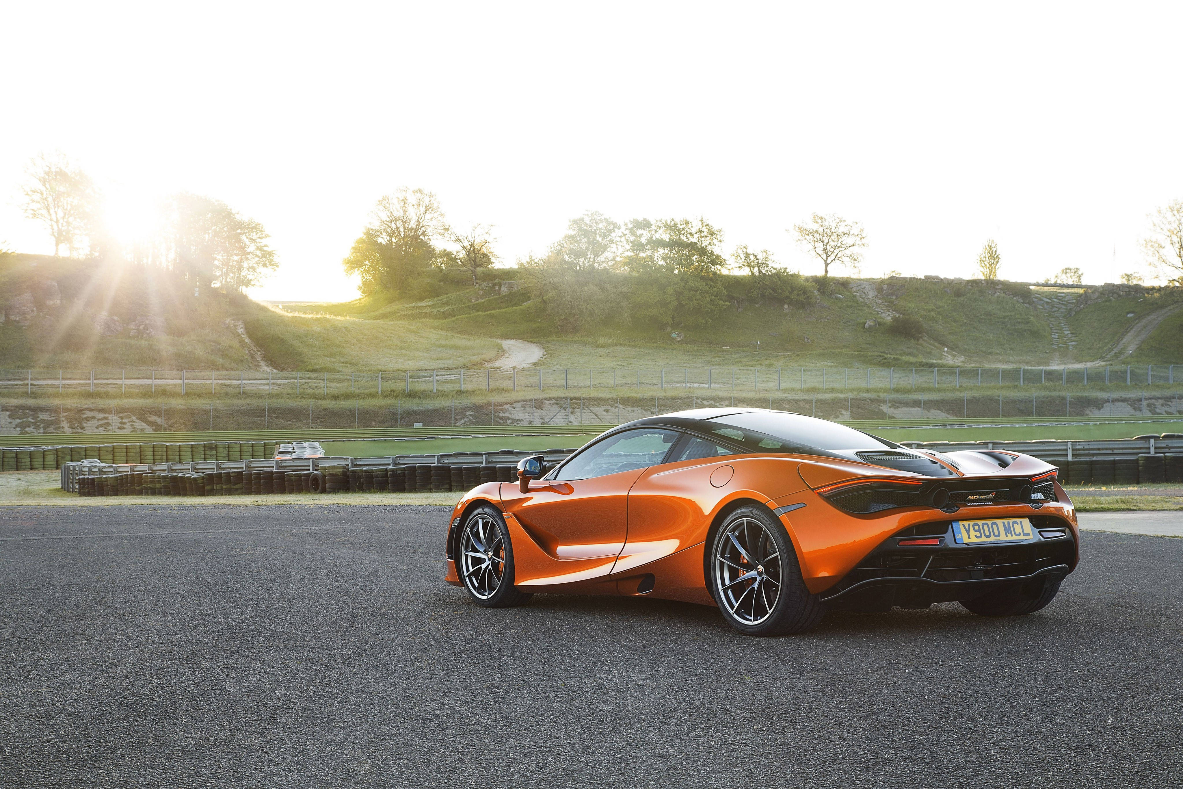 McLaren 720s, racetrack, golden hour, 4K Desktop Wallpaper