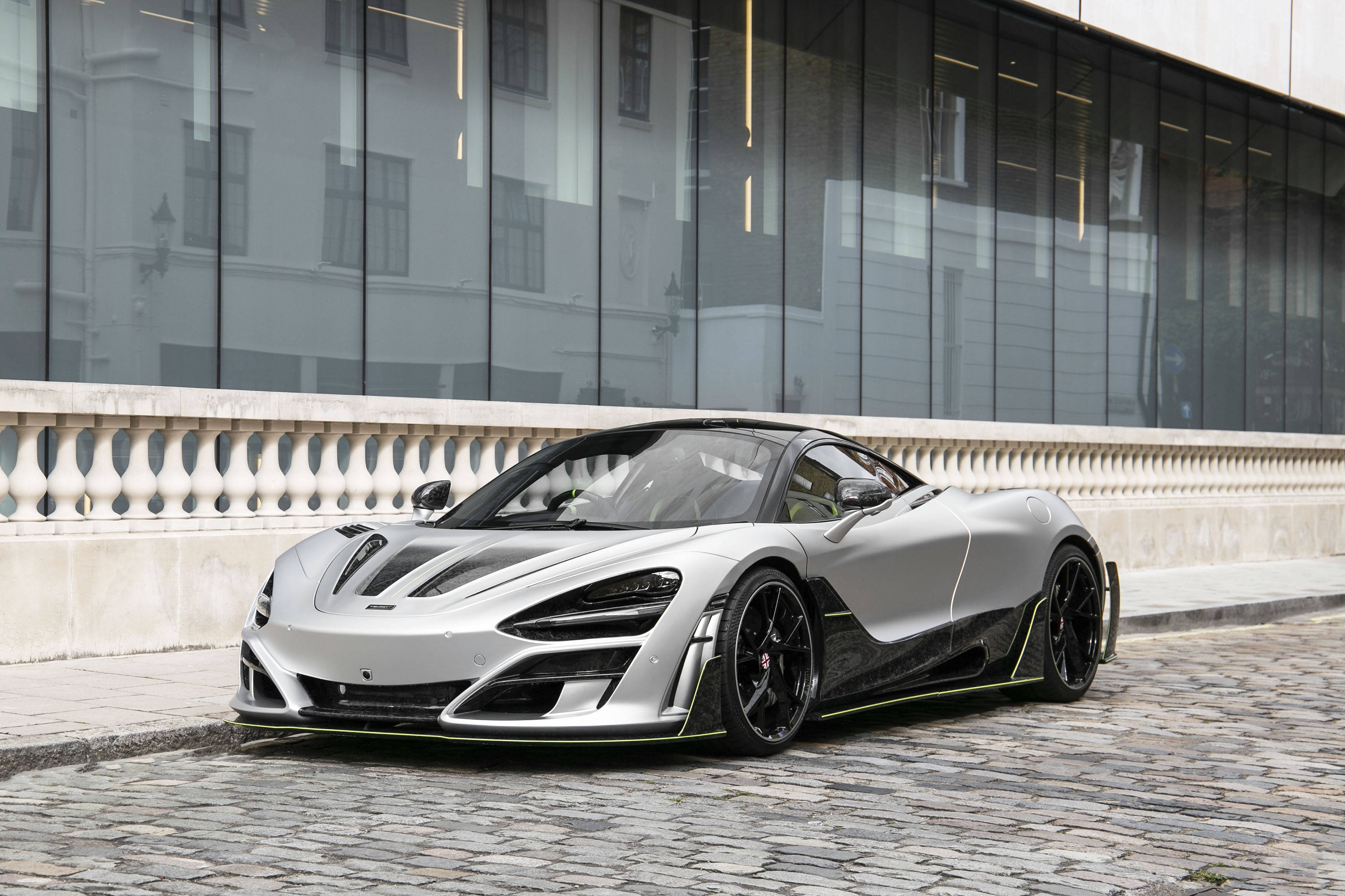 McLaren 720s, silver, black accents, 2K Desktop Wallpaper