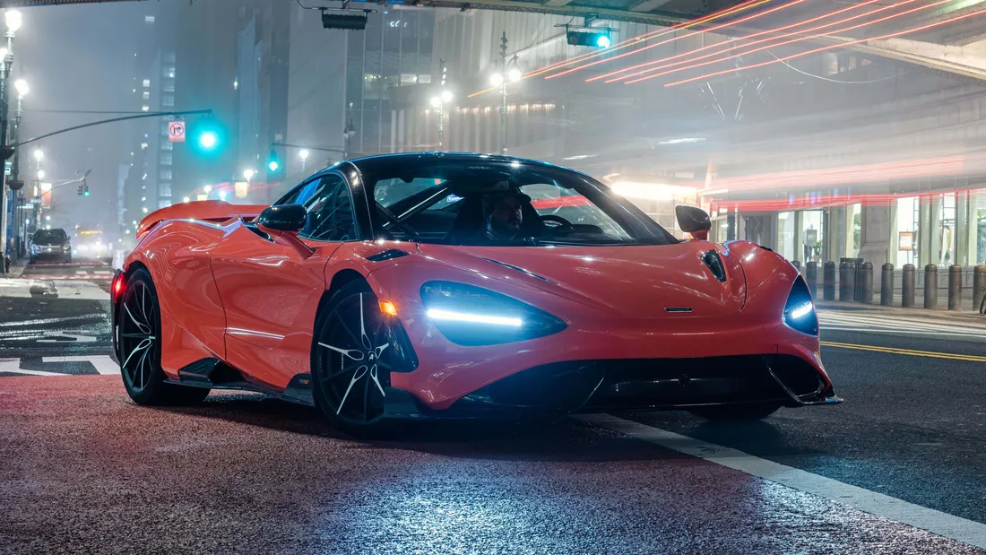 McLaren 765LT