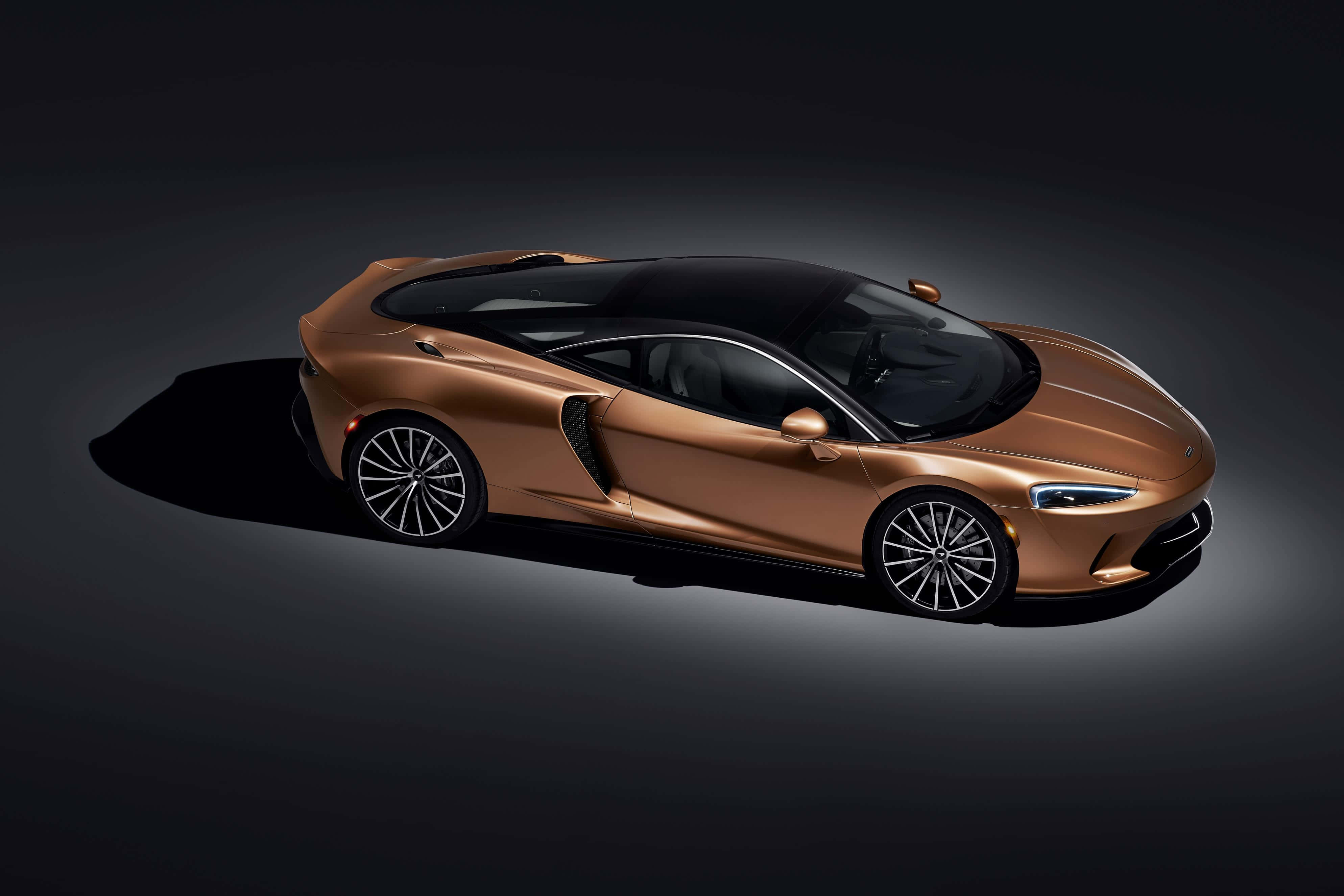 McLaren GT, bronze, black accents, 4K Desktop Wallpaper