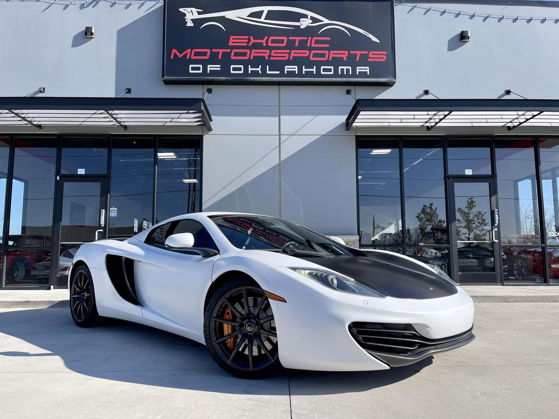 McLaren MP4-12C, white, black accents, Full HD Desktop Wallpaper
