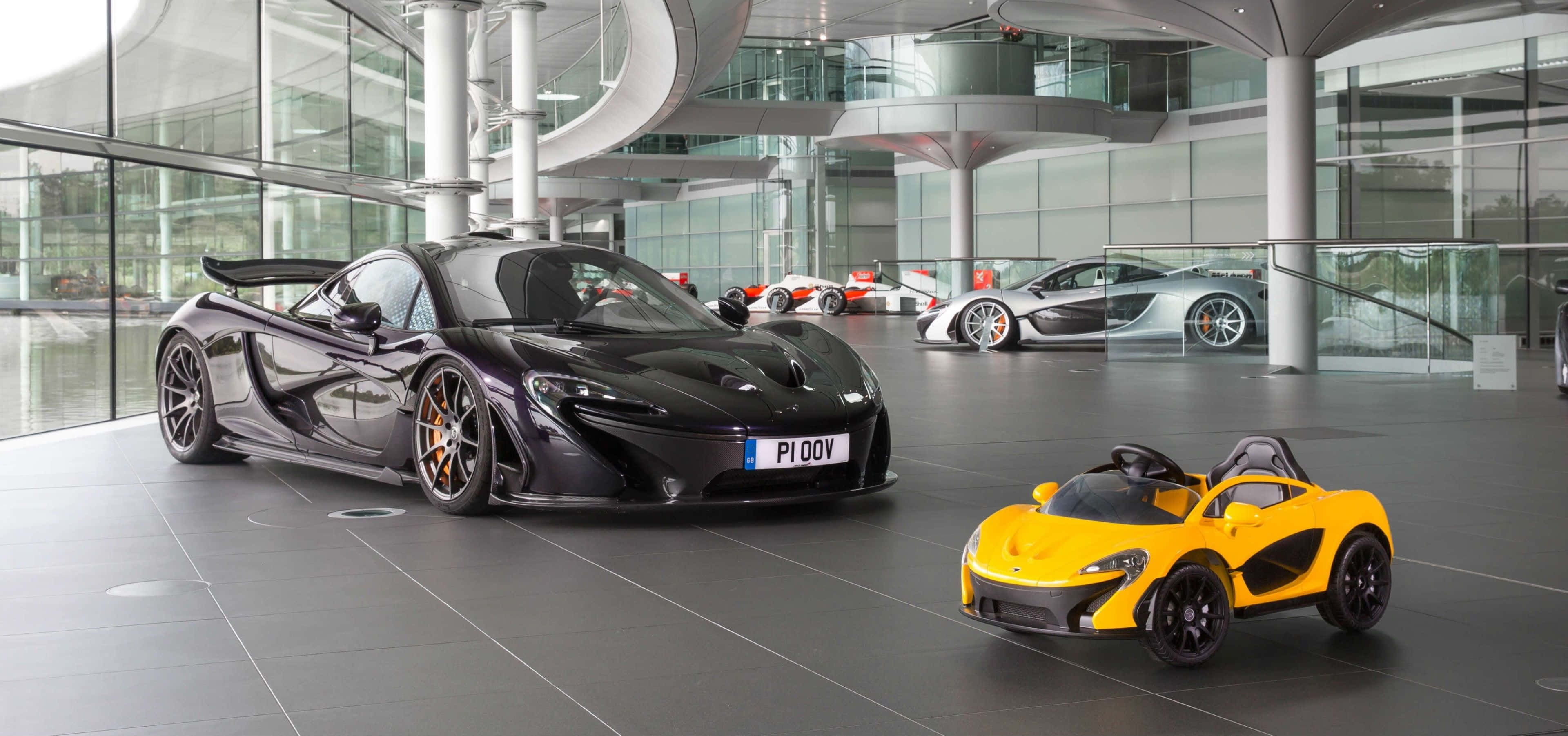 McLaren P1, black, bright yellow, 4K Desktop Wallpaper