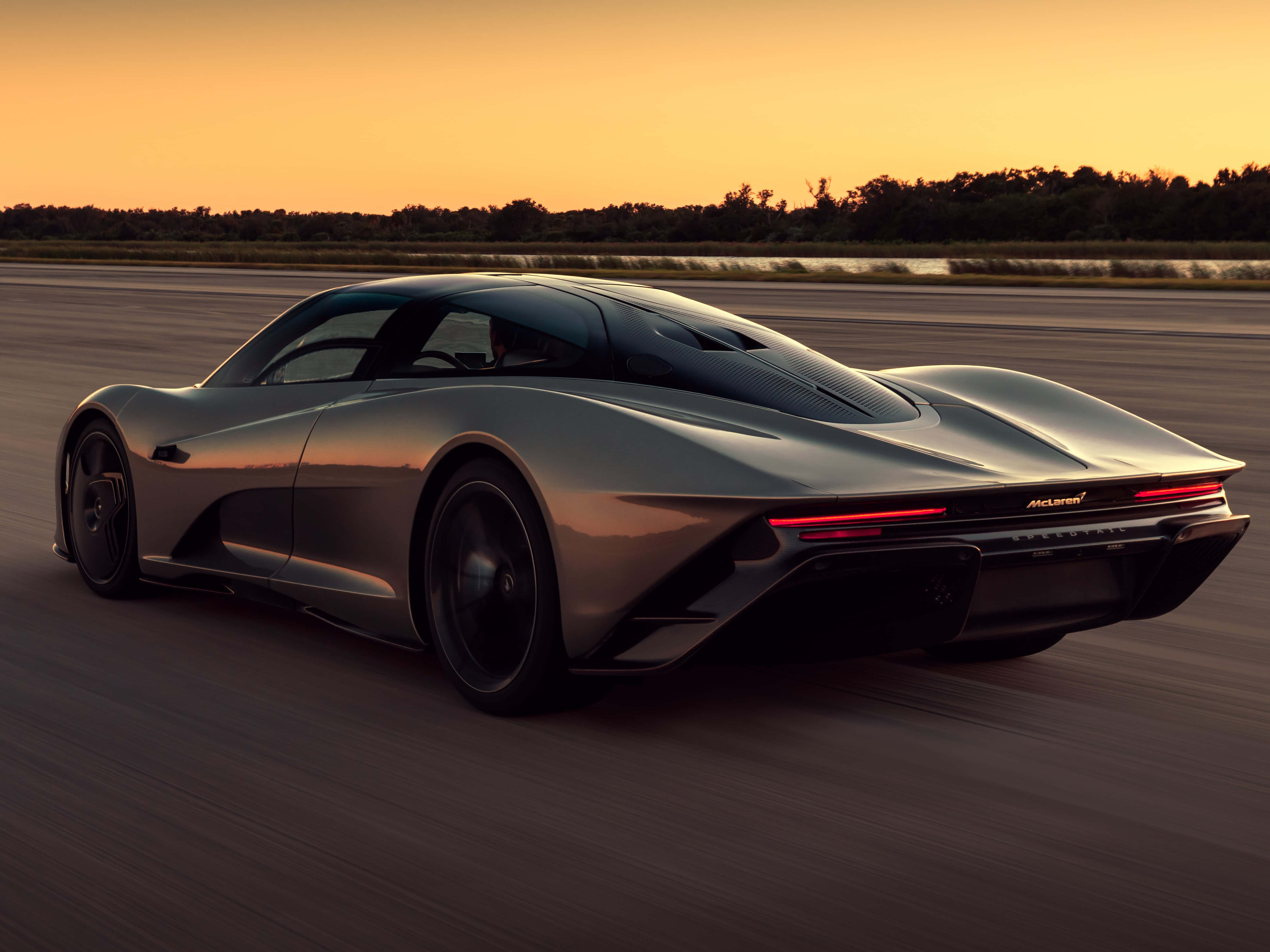 McLaren Speedtail, silver, runway, 4K Desktop Wallpaper