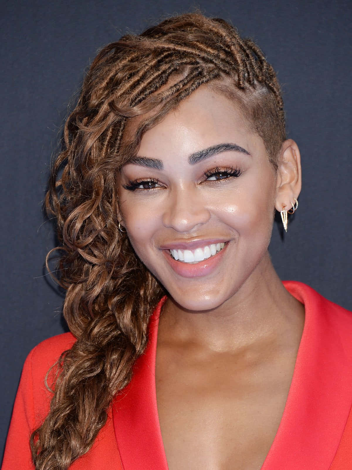 Meagan Good, red blazer, bold half-shaved head, HD Phone Wallpaper
