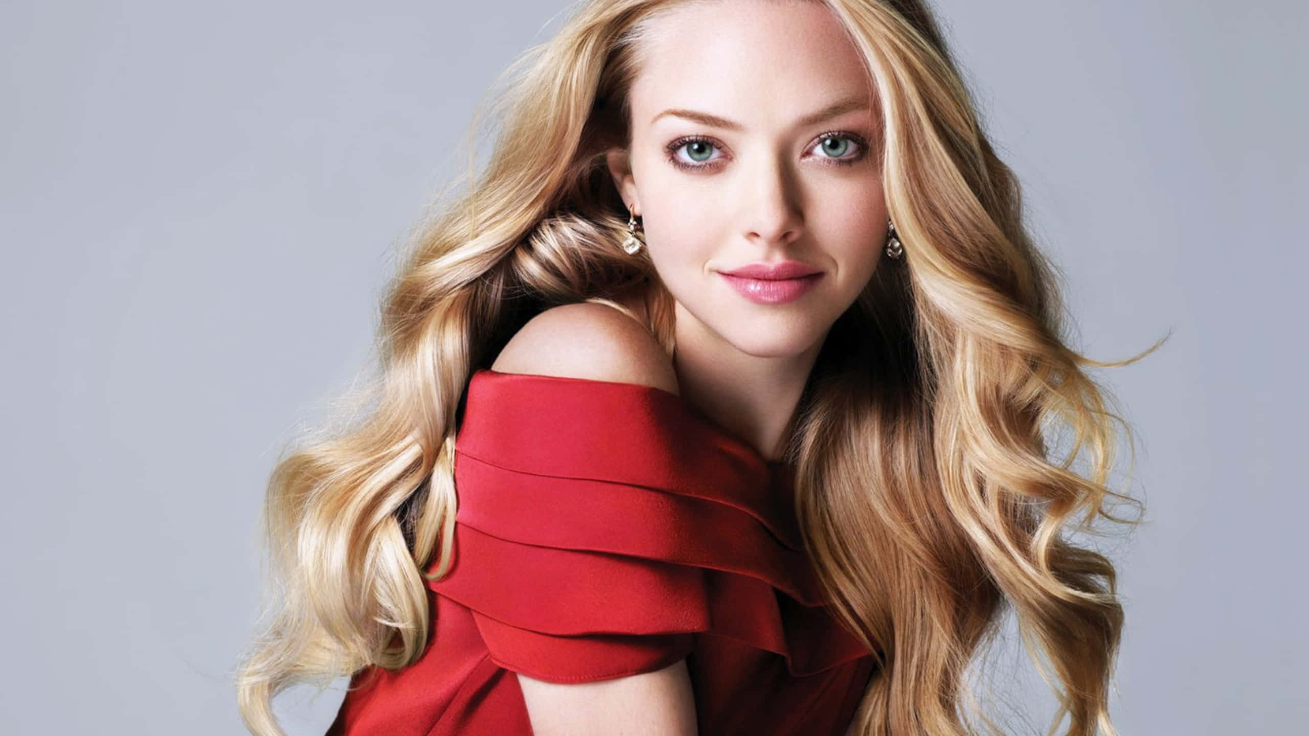 Mean Girls, red off-shoulder dress, long blonde hair, 2K Desktop Wallpaper