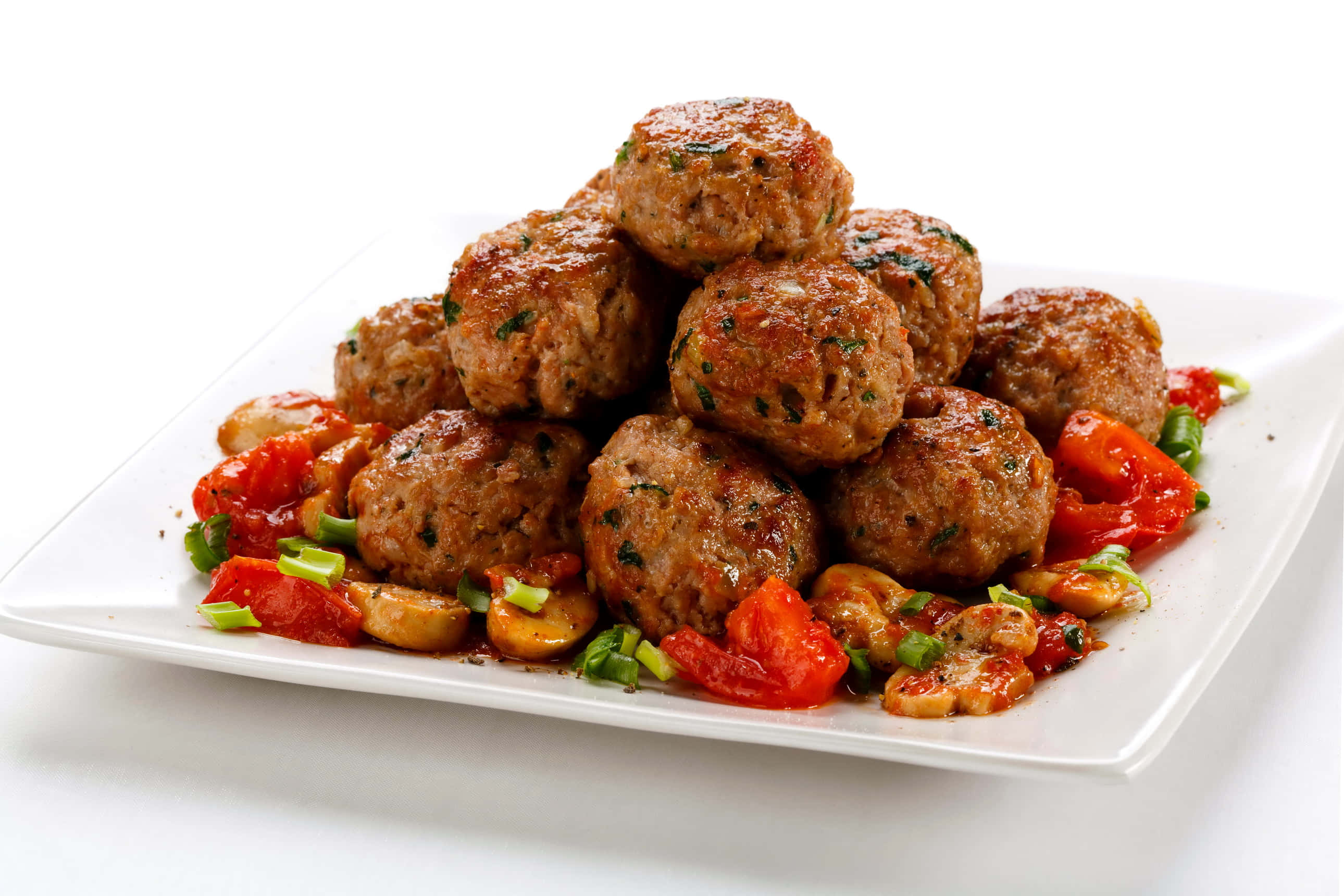 herbed meatballs, tomatoes, golden-brown meatballs, 2K Desktop Wallpaper