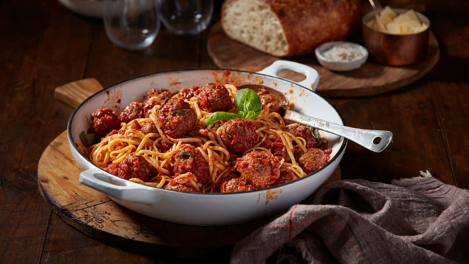 spaghetti, meatballs, tomato sauce, HD Desktop Wallpaper