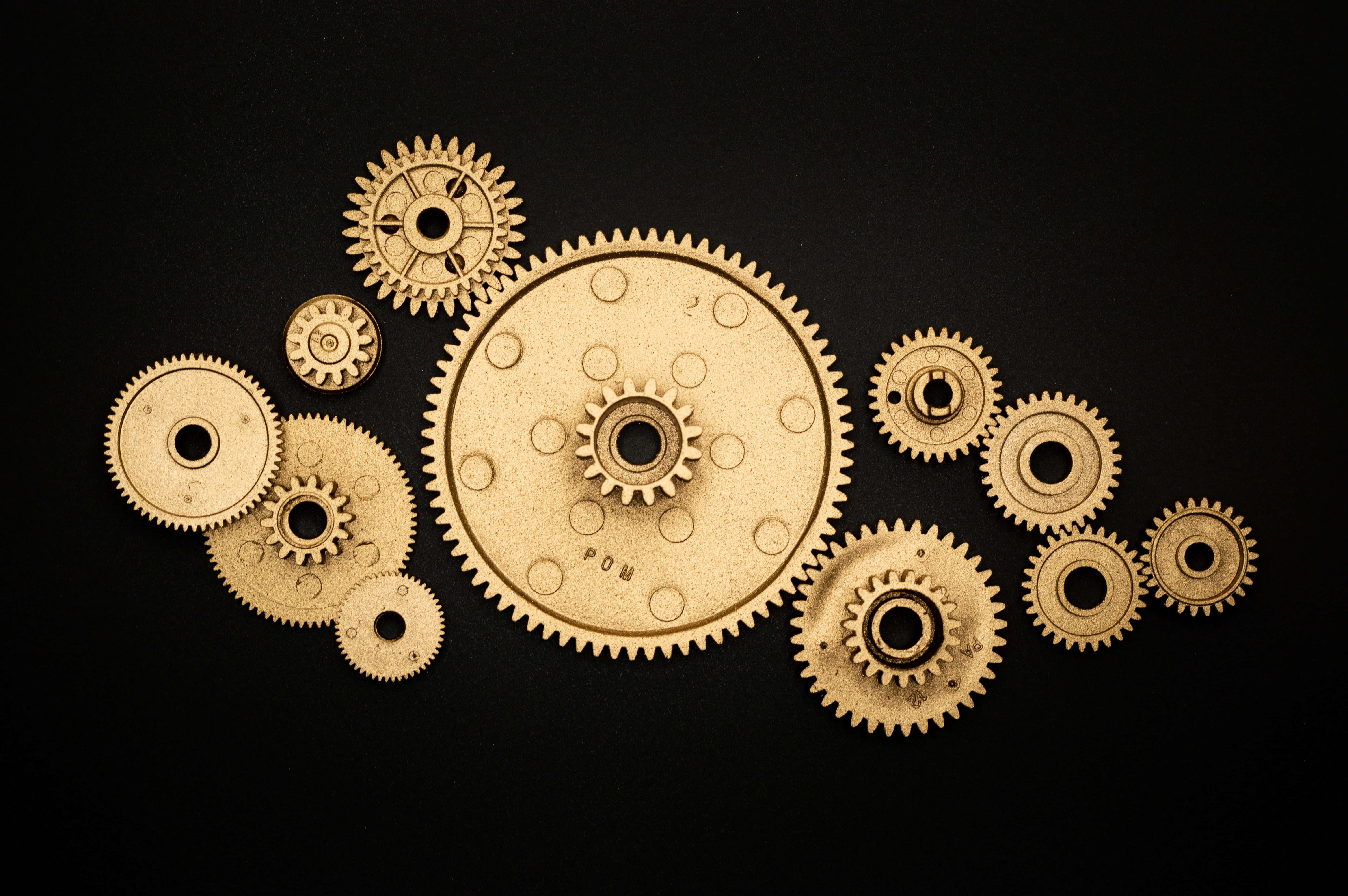 gears, golden, black background, 5K Desktop Wallpaper