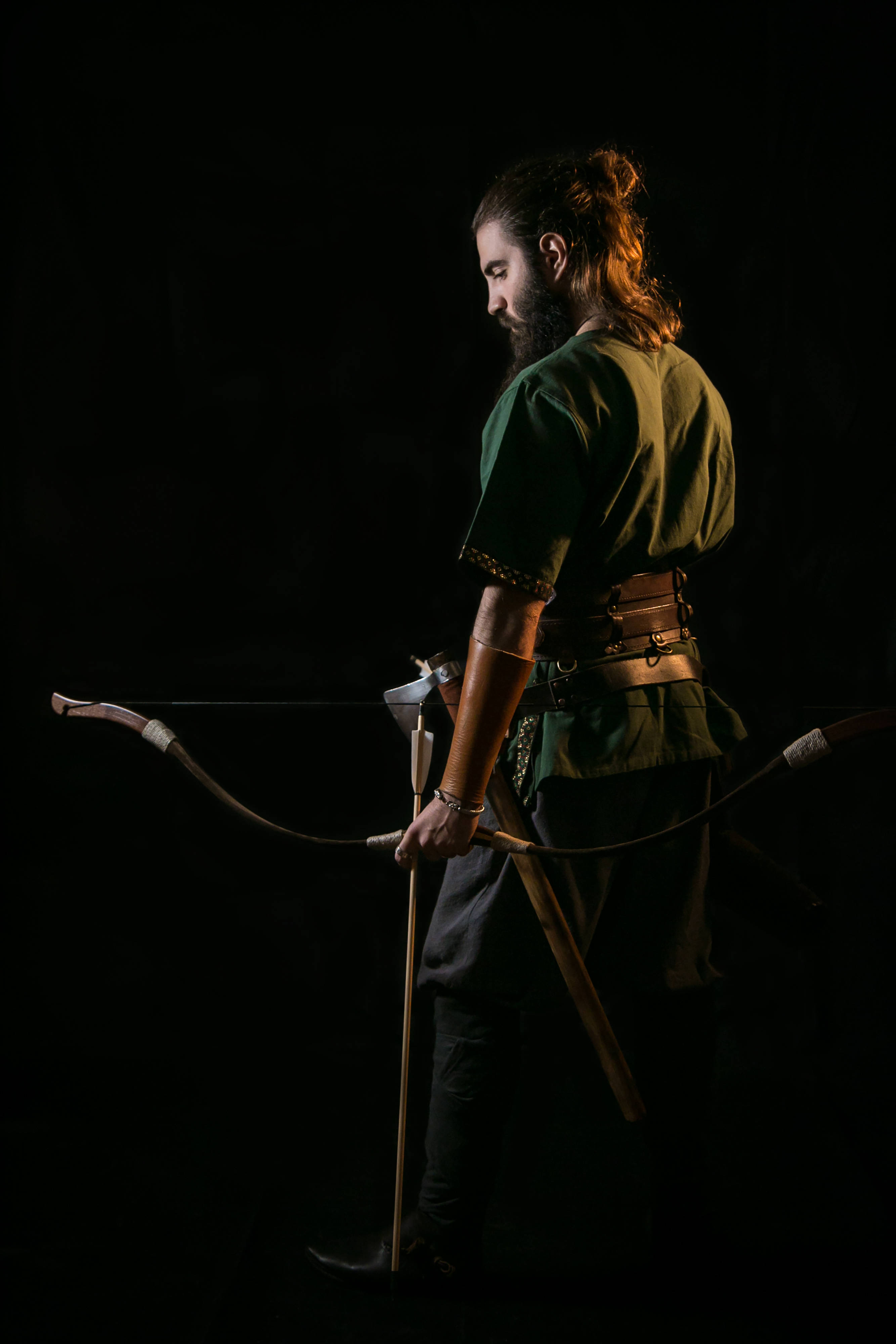 warrior, bow, green tunic, 4K Phone Wallpaper