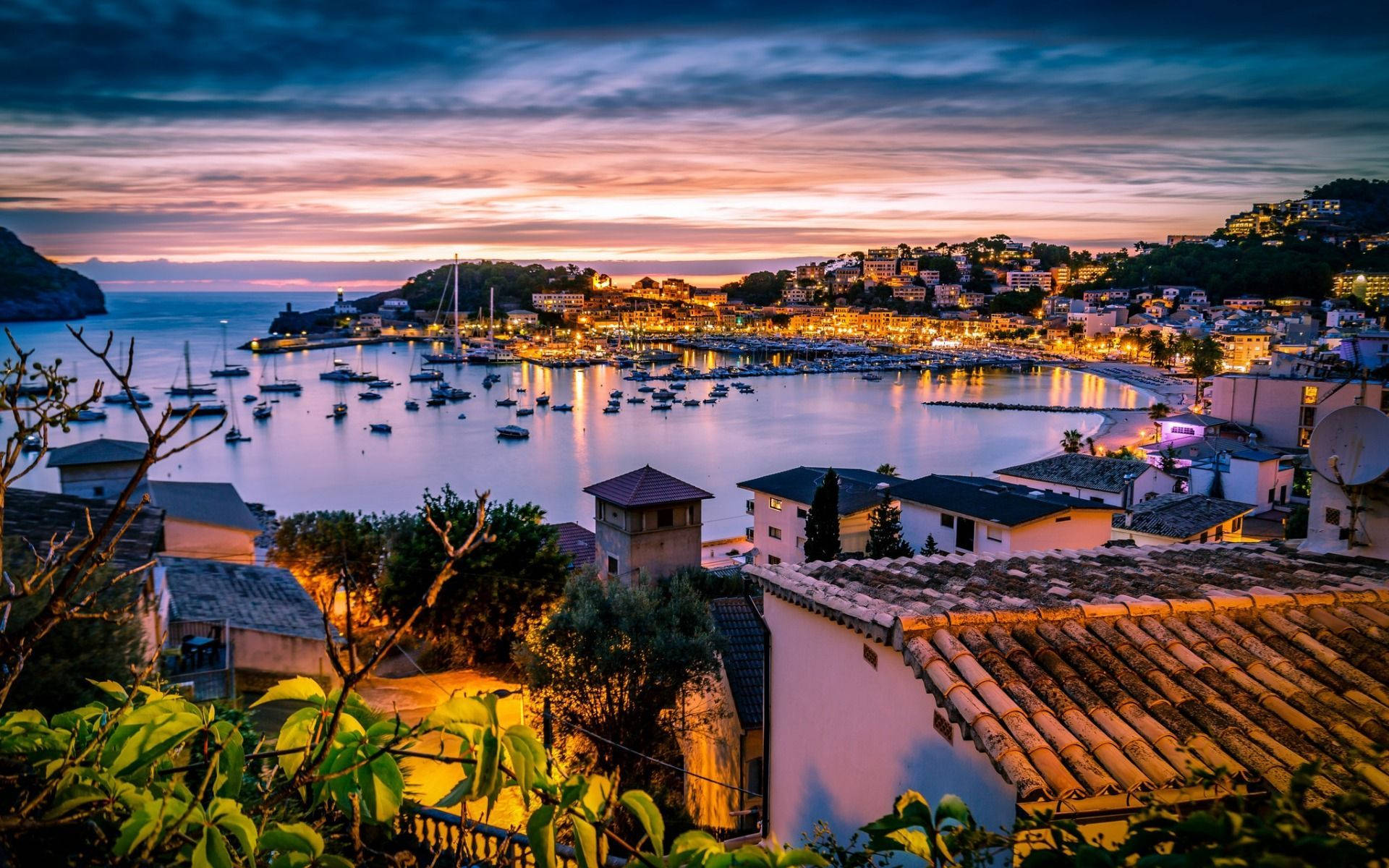 Mediterranean Sea, coastal town, dusk, Full HD Desktop Wallpaper