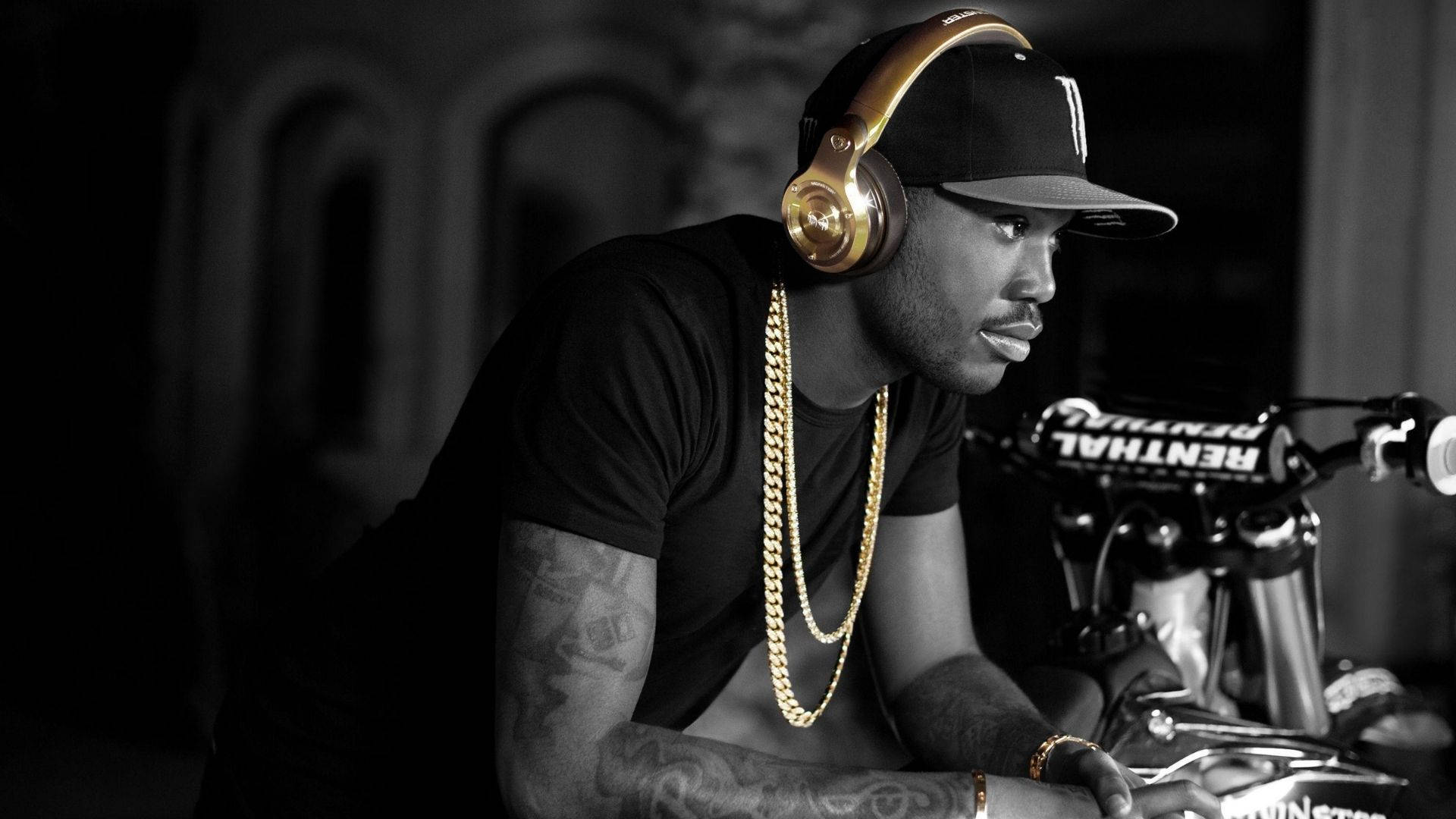 Meek Mill, black cap, gold headphones, Full HD Desktop Wallpaper