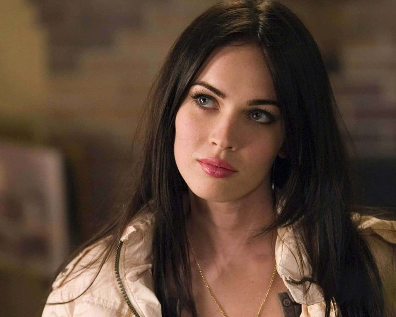 Megan Fox, long dark hair, intense gaze, HD Desktop Wallpaper