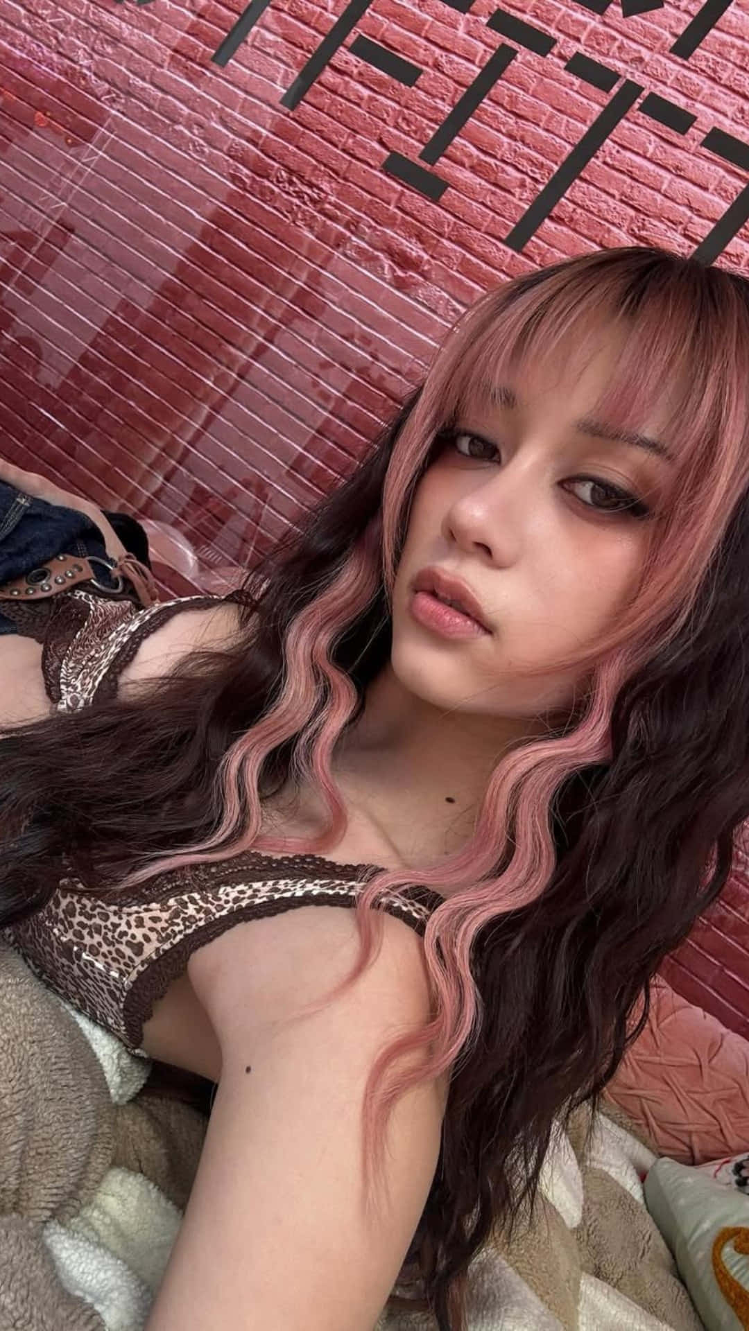 Megan Katseye, pink-tipped wavy hair, leopard print top, Full HD Phone Wallpaper
